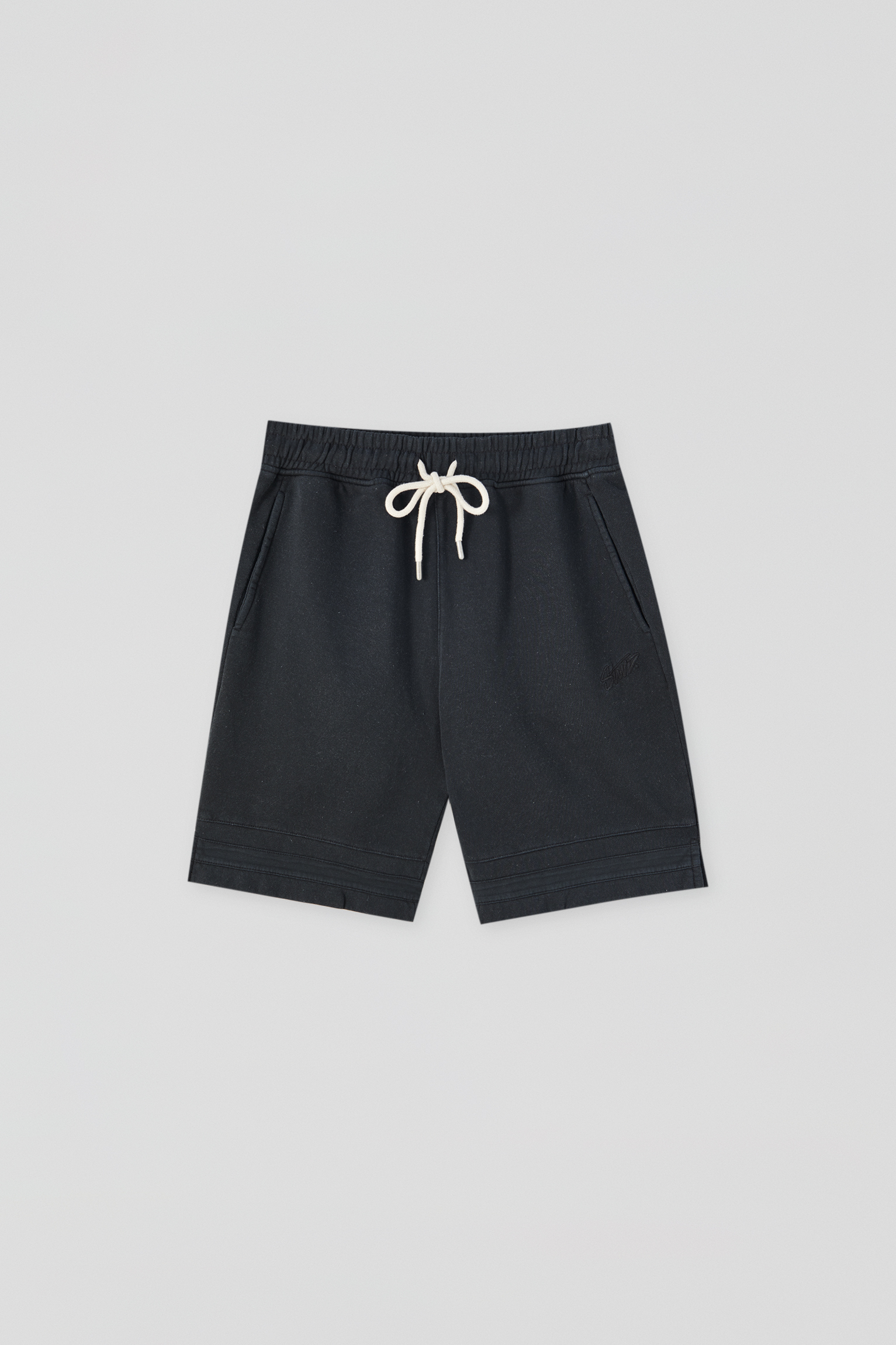 jogger bermuda shorts