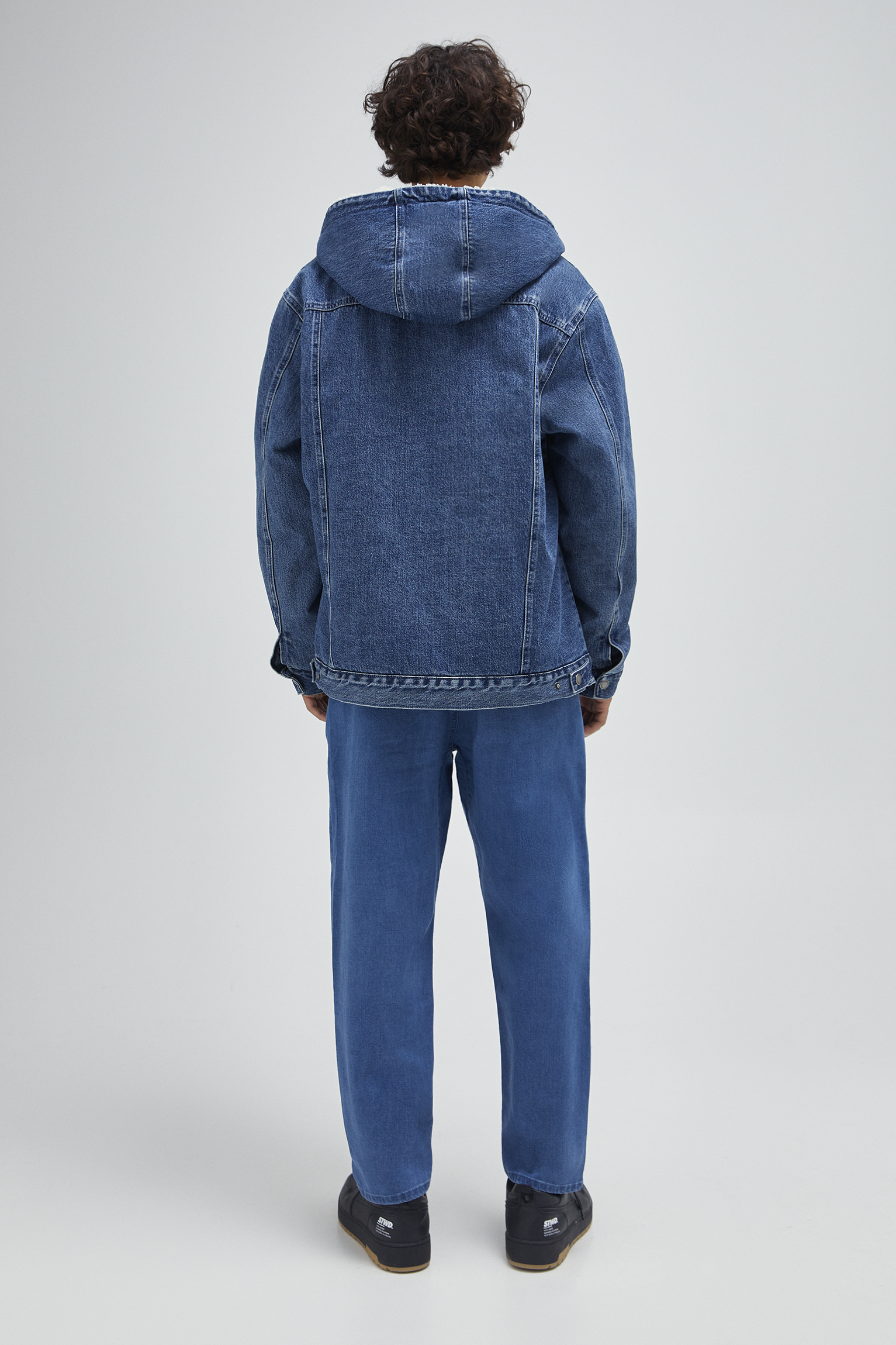 denim jacket with faux shearling lining