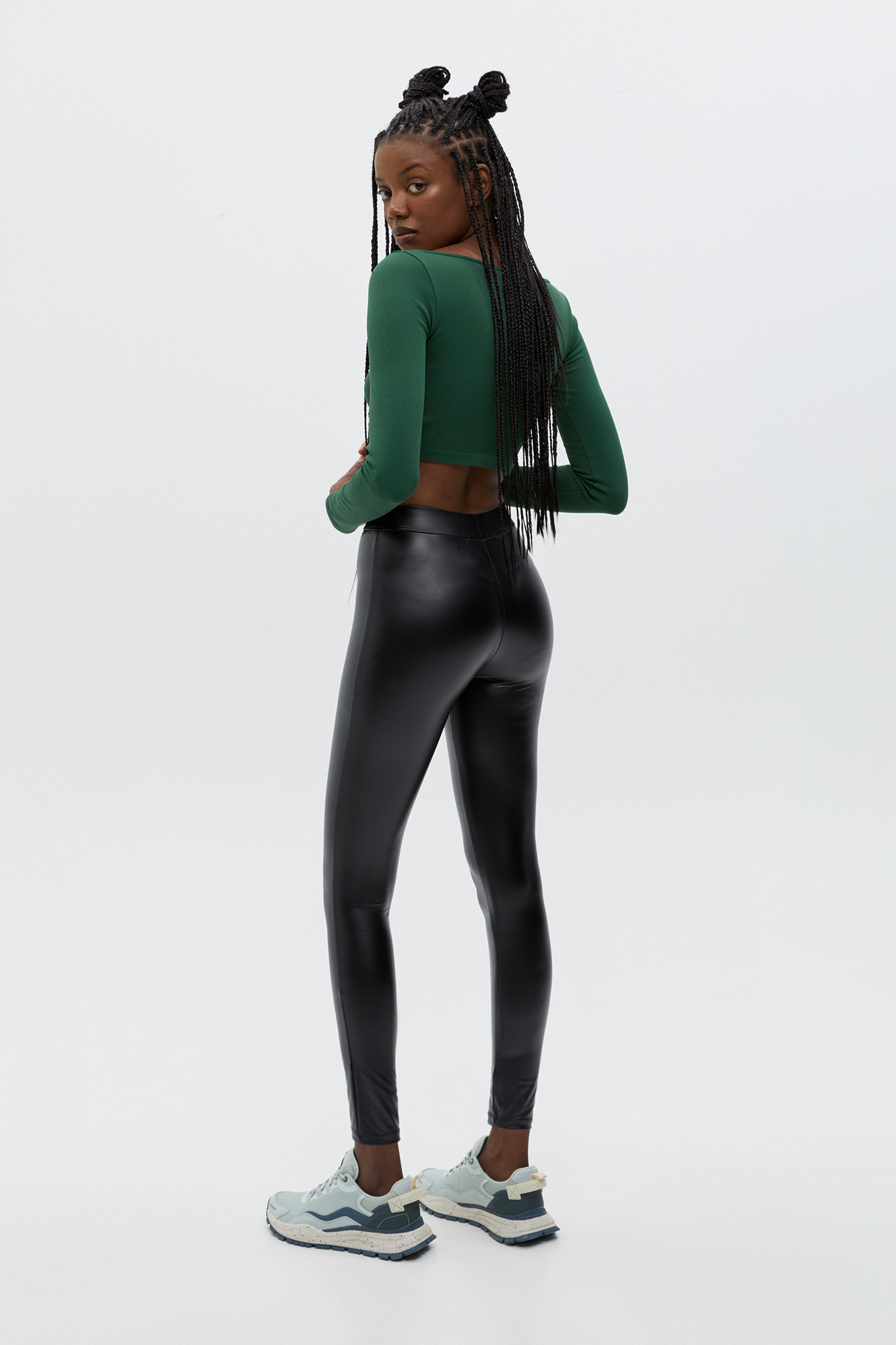 Legging básico efecto piel - PULL\u0026BEAR