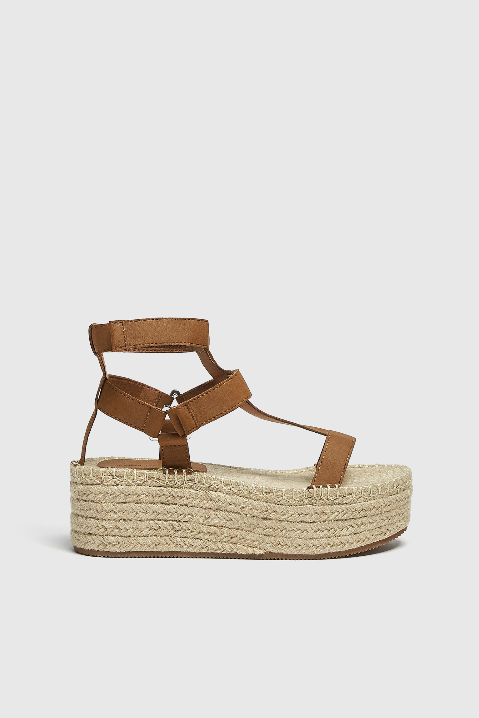 Cuña alpargata tiras - PULL\u0026BEAR