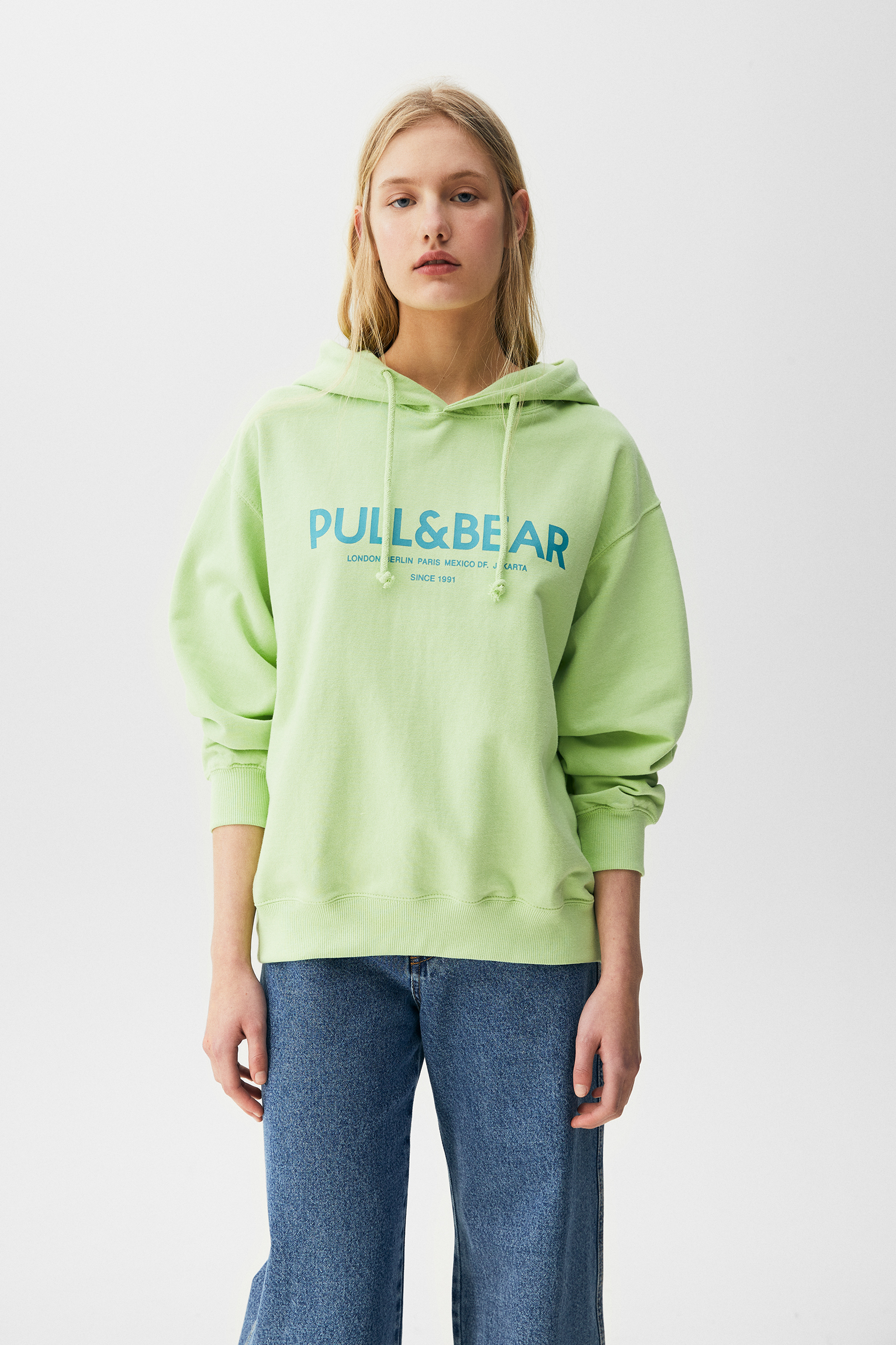 Sudadera logo Pull\u0026Bear - PULL\u0026BEAR