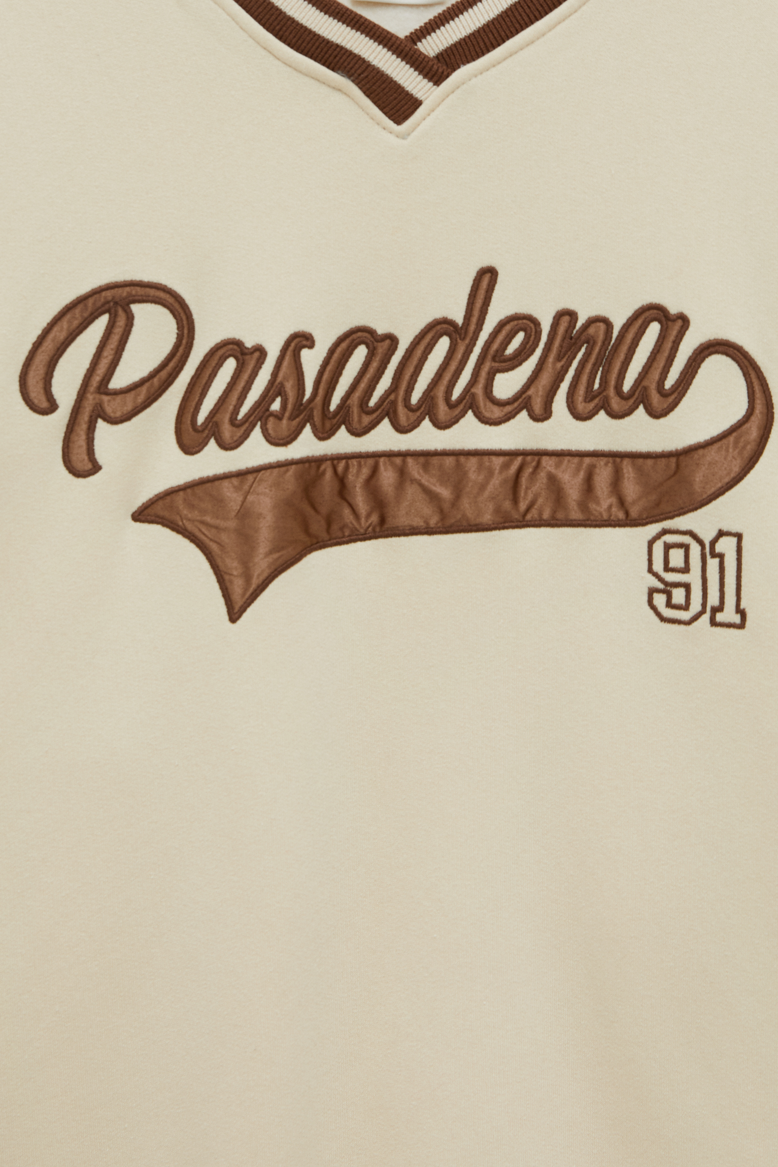 Sudadera college cuello pico Pasadena - PULL\u0026BEAR