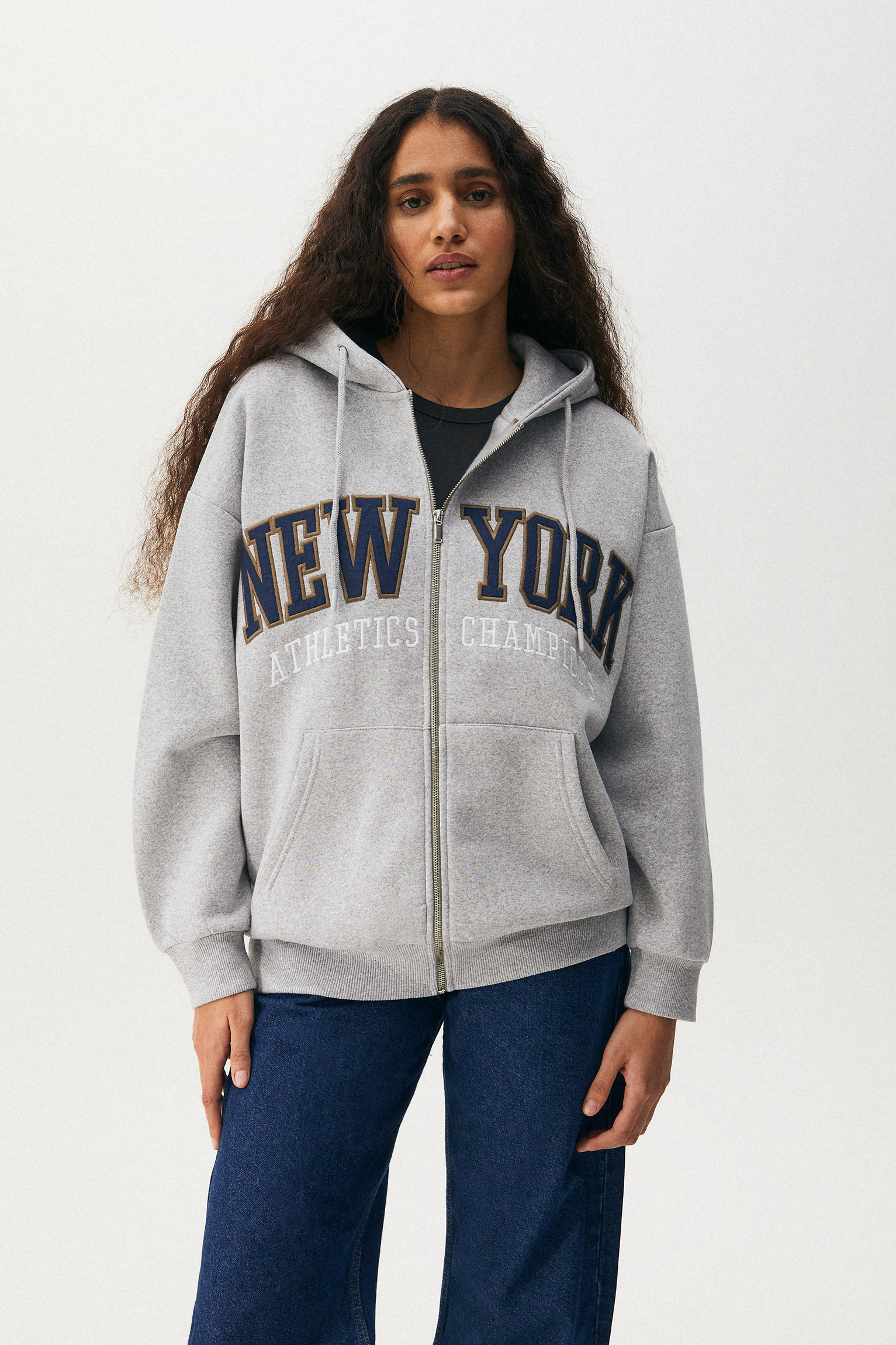 Sudadera oversize bordado New York - PULL\u0026BEAR
