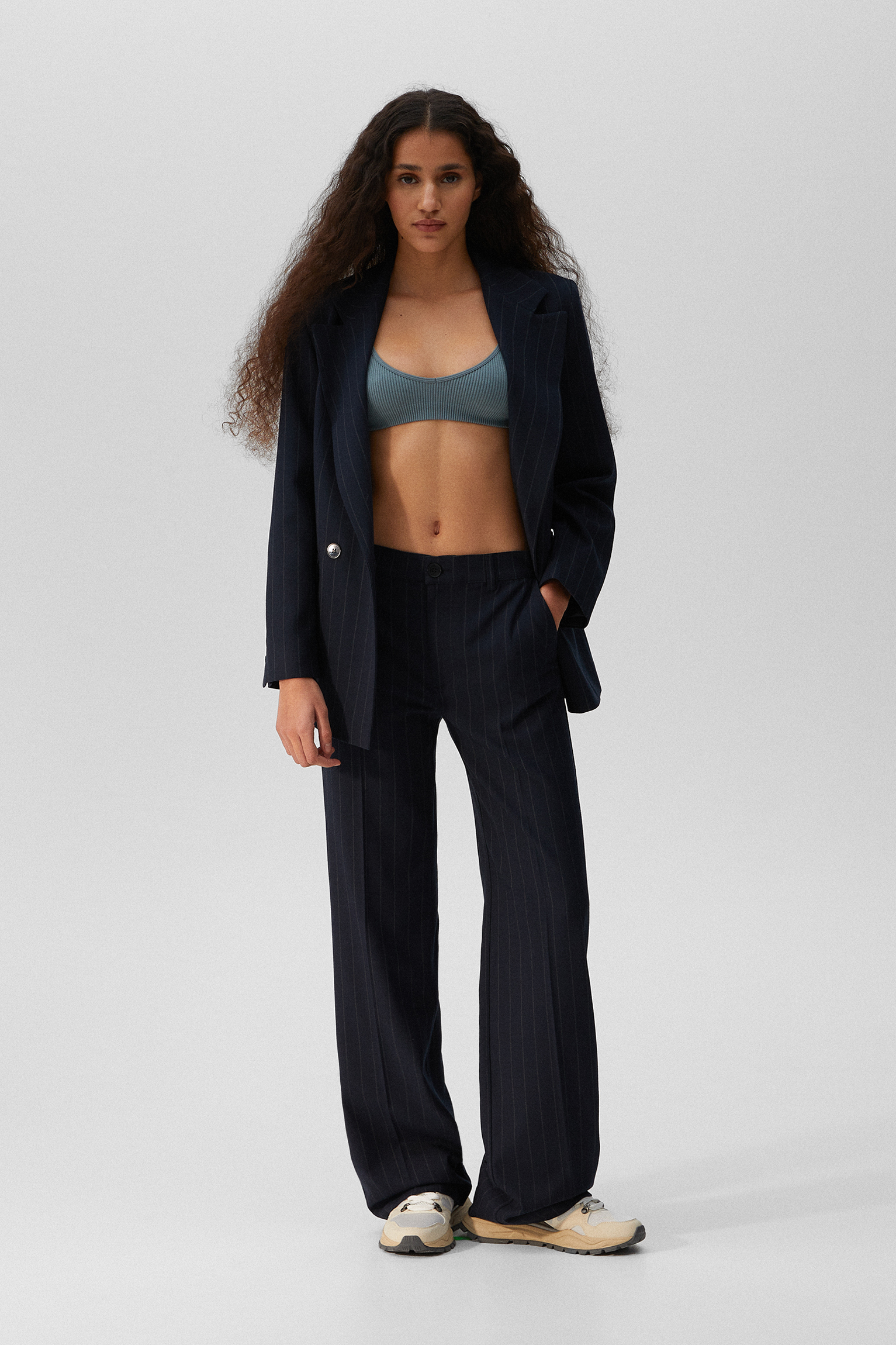 Pantalón recto raya diplomática - PULL\u0026BEAR