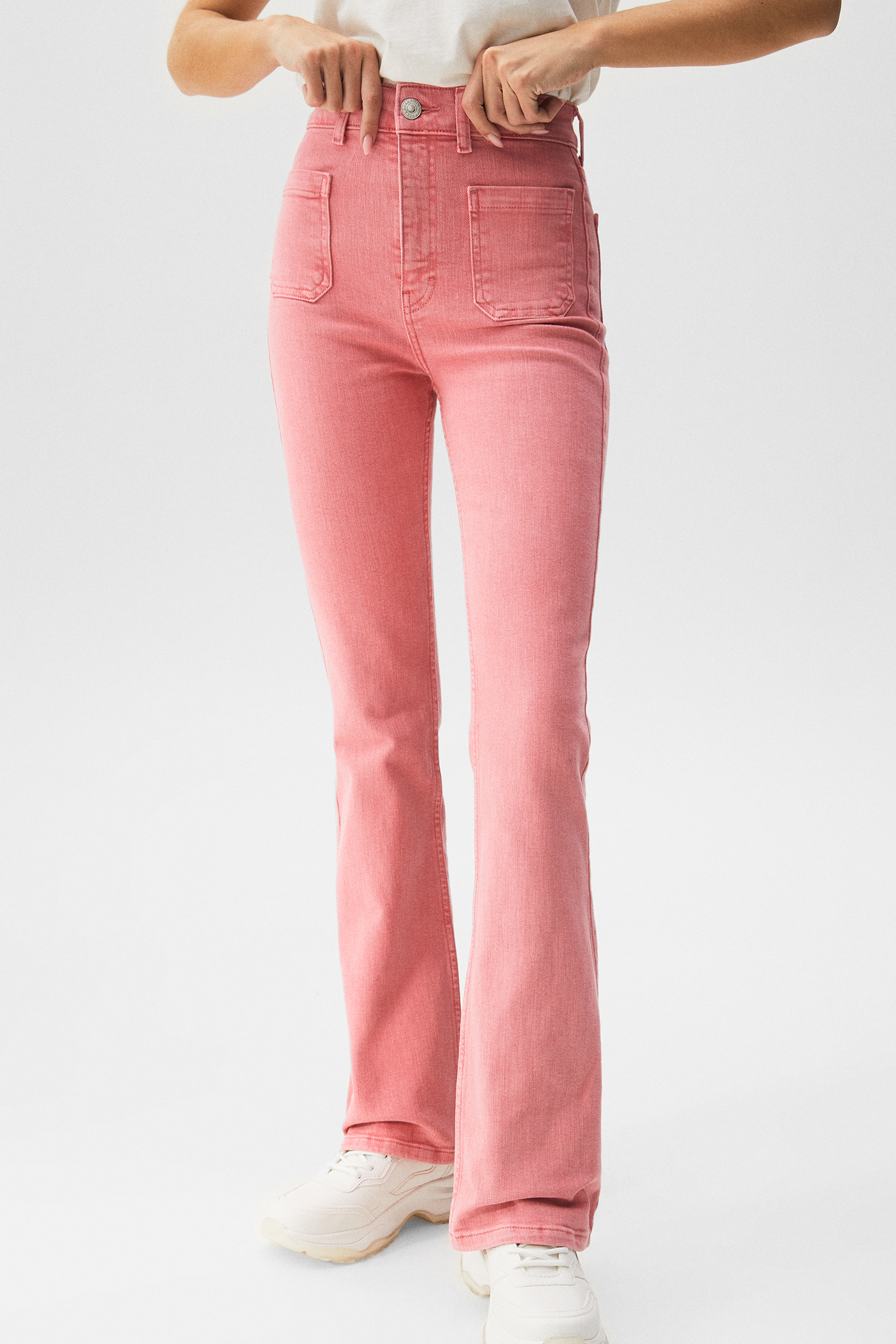 Pantalón bootcut bolsillos plastrón - PULL\u0026BEAR