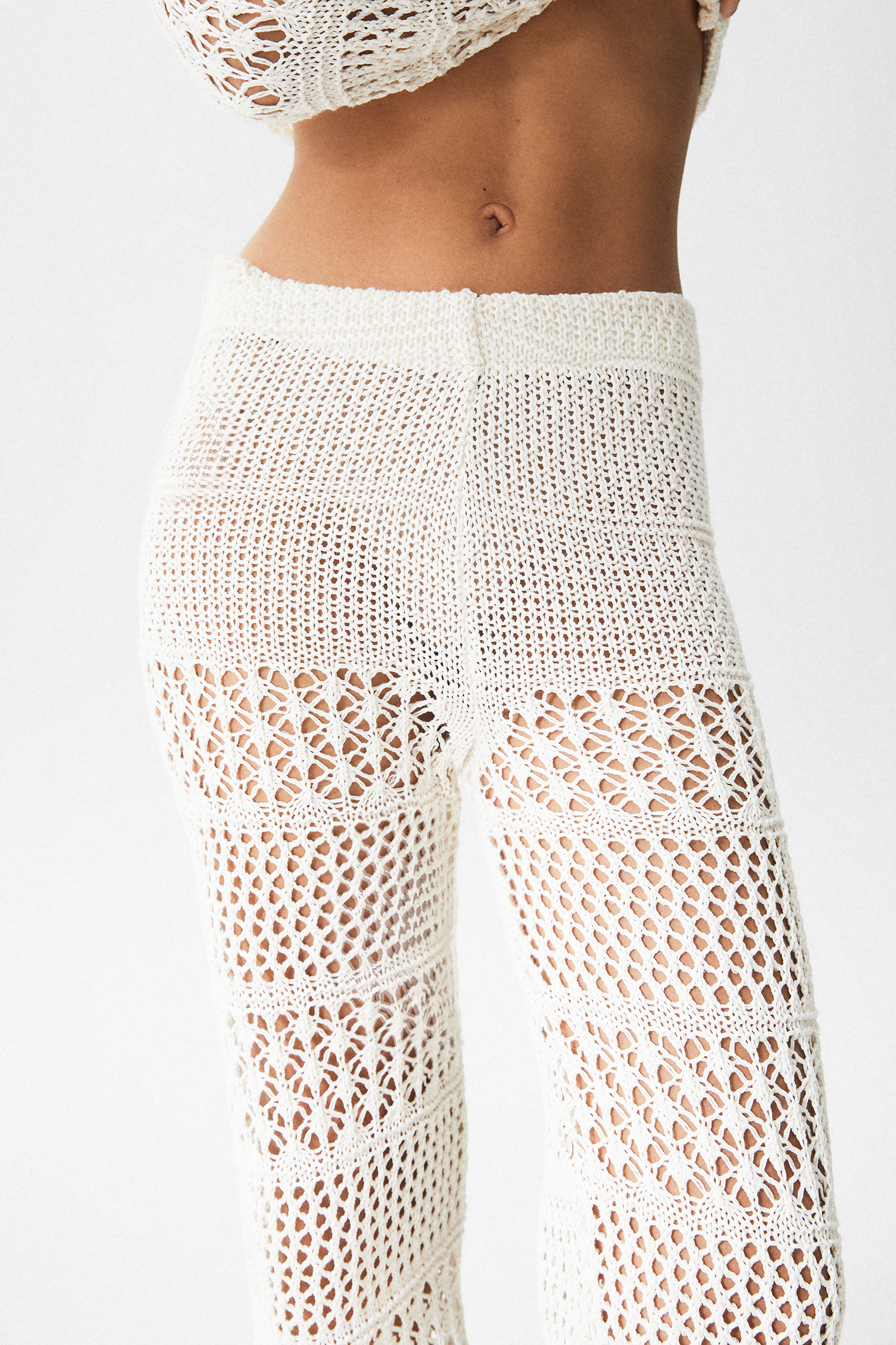 Pantalón recto crochet - PULL\u0026BEAR