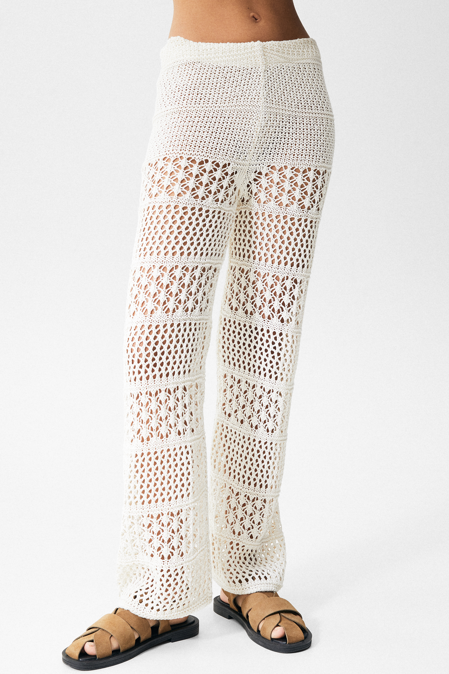 Pantalón recto crochet - PULL\u0026BEAR