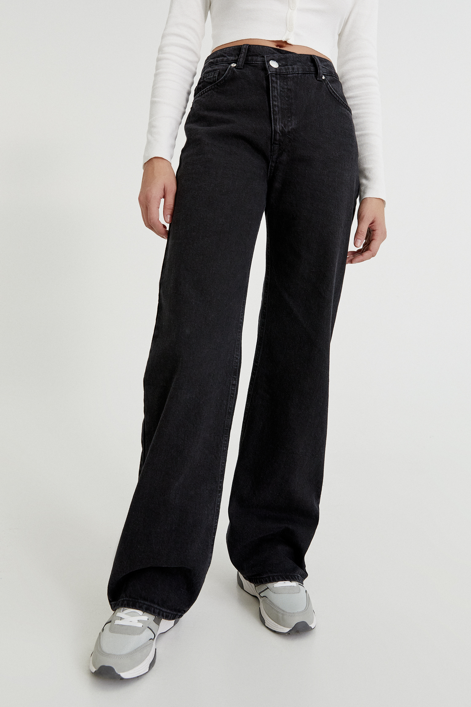 Jeans tiro alto cintura cruzada - PULL\u0026BEAR