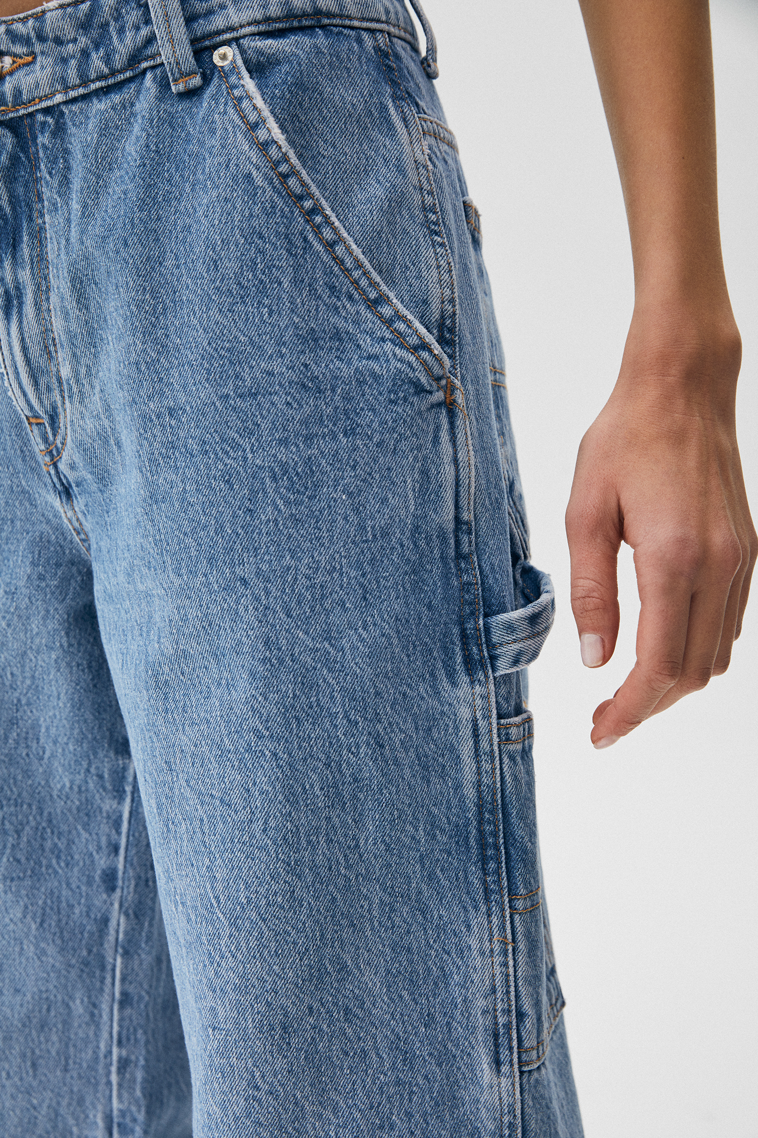 High-waist straight-leg carpenter jeans 