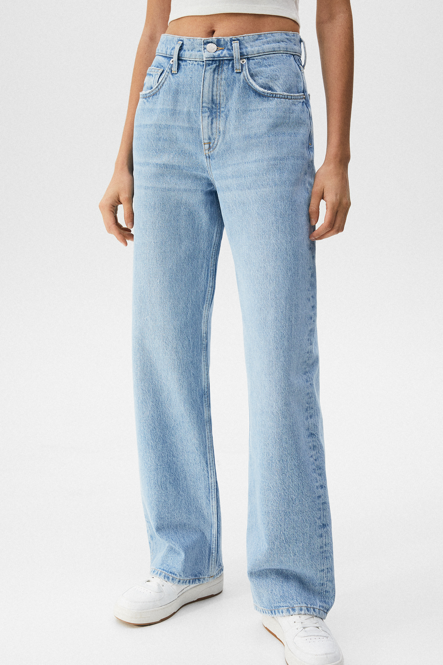Jeans rectos tiro alto mariposa - PULL\u0026BEAR