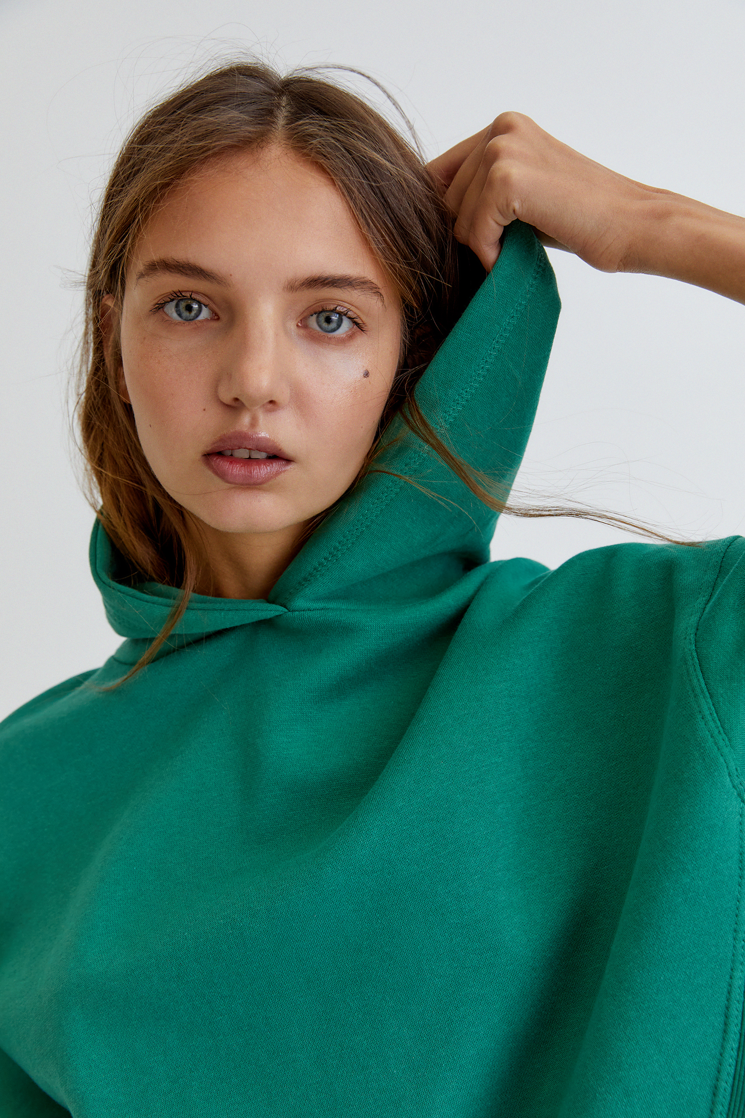 Sudadera básica capucha color - PULL\u0026BEAR