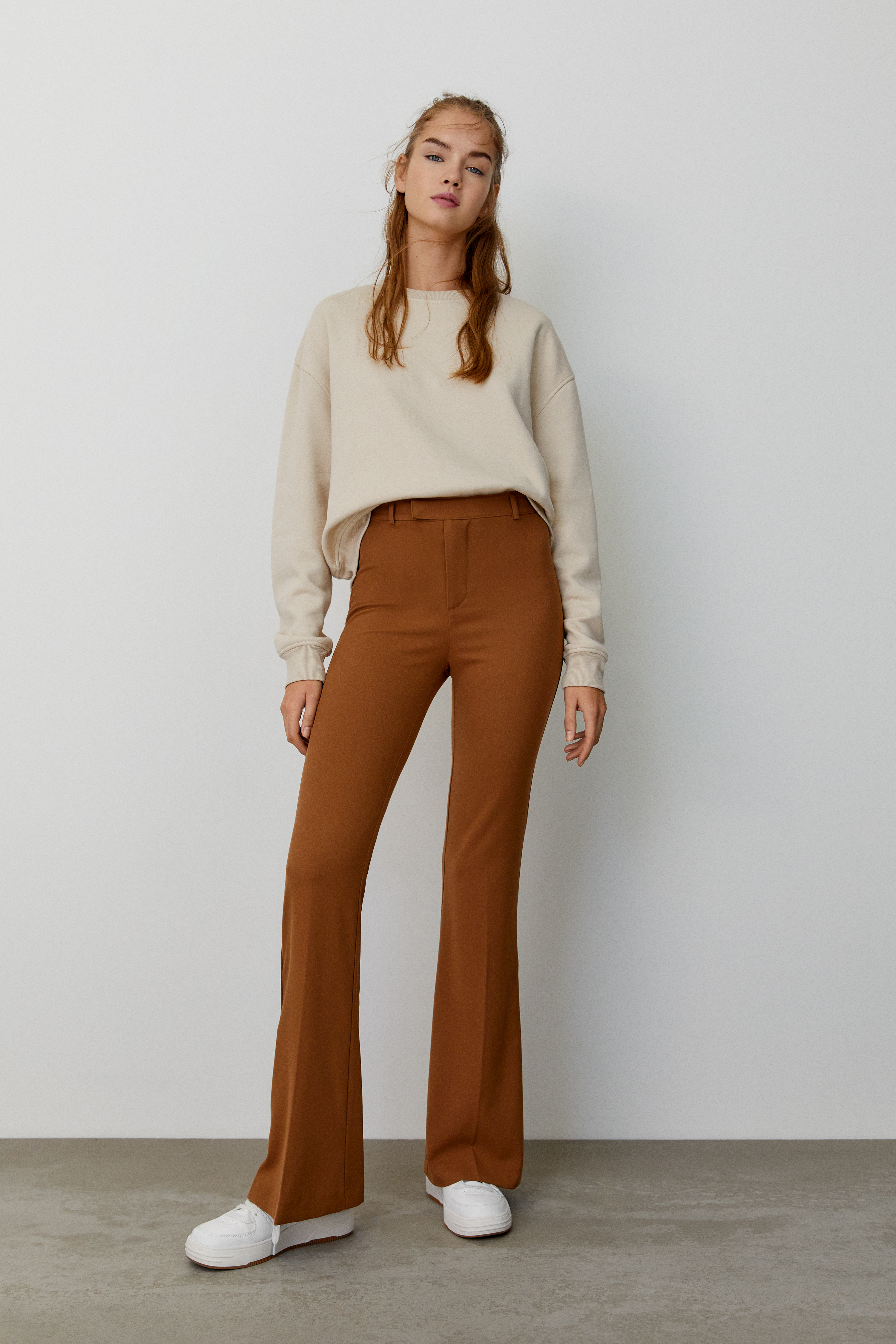 Pantalón campana tejido - PULL\u0026BEAR