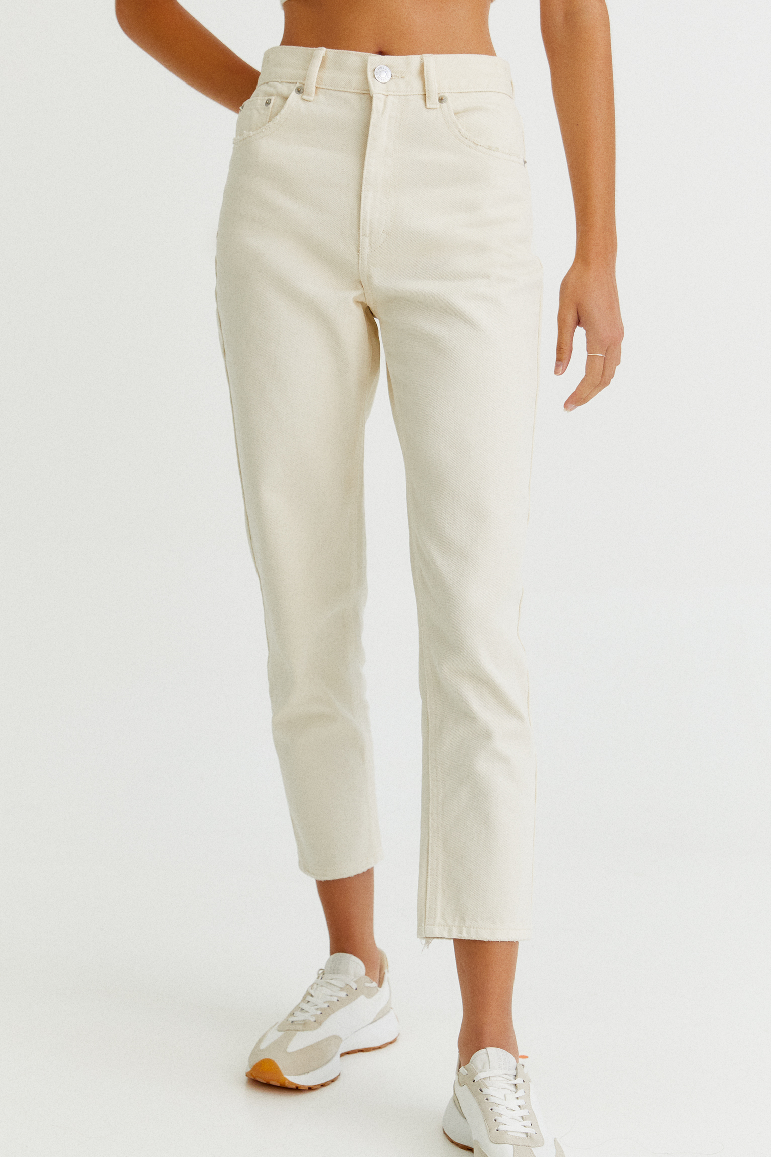 Jeans mom fit básicos - PULL\u0026BEAR