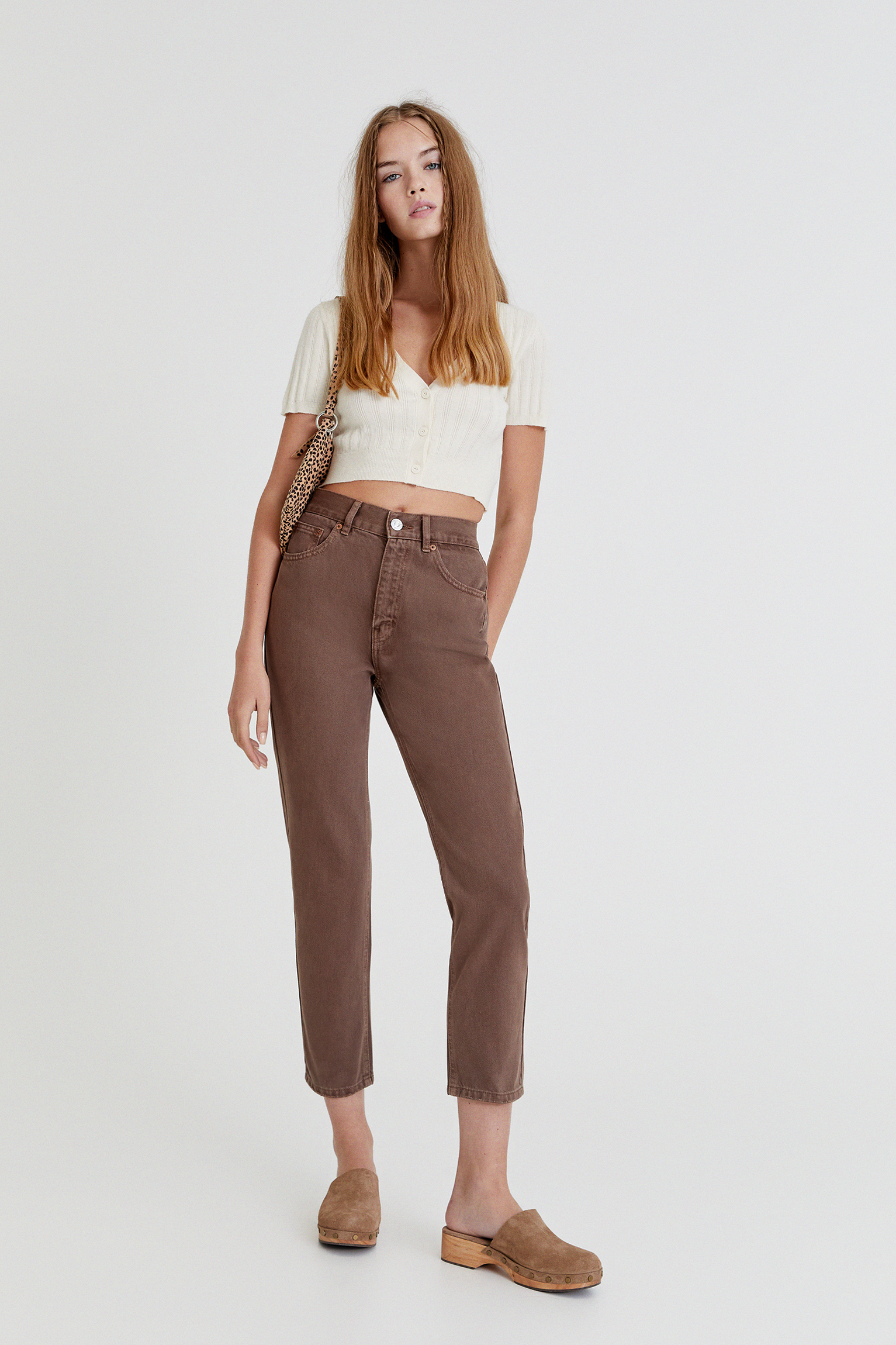 Jeans mom fit básicos - PULL\u0026BEAR