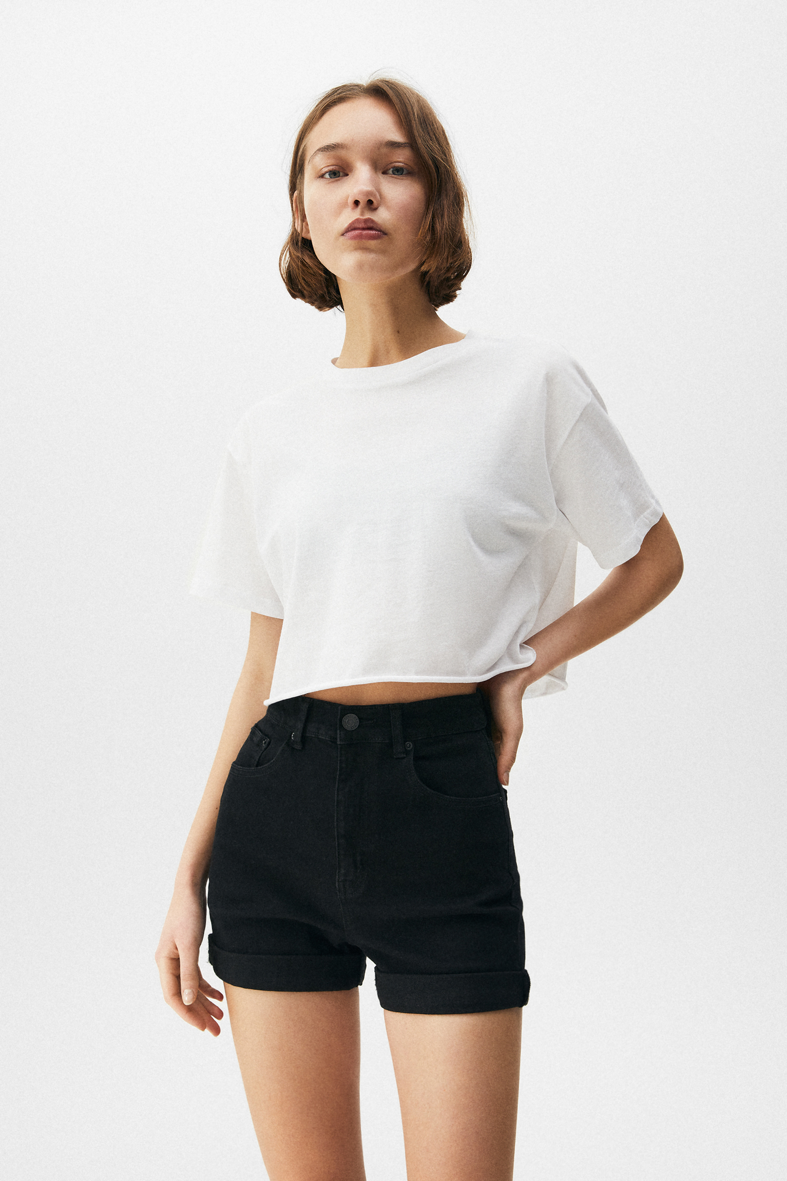 Short de mezclilla tiro alto - PULL\u0026BEAR