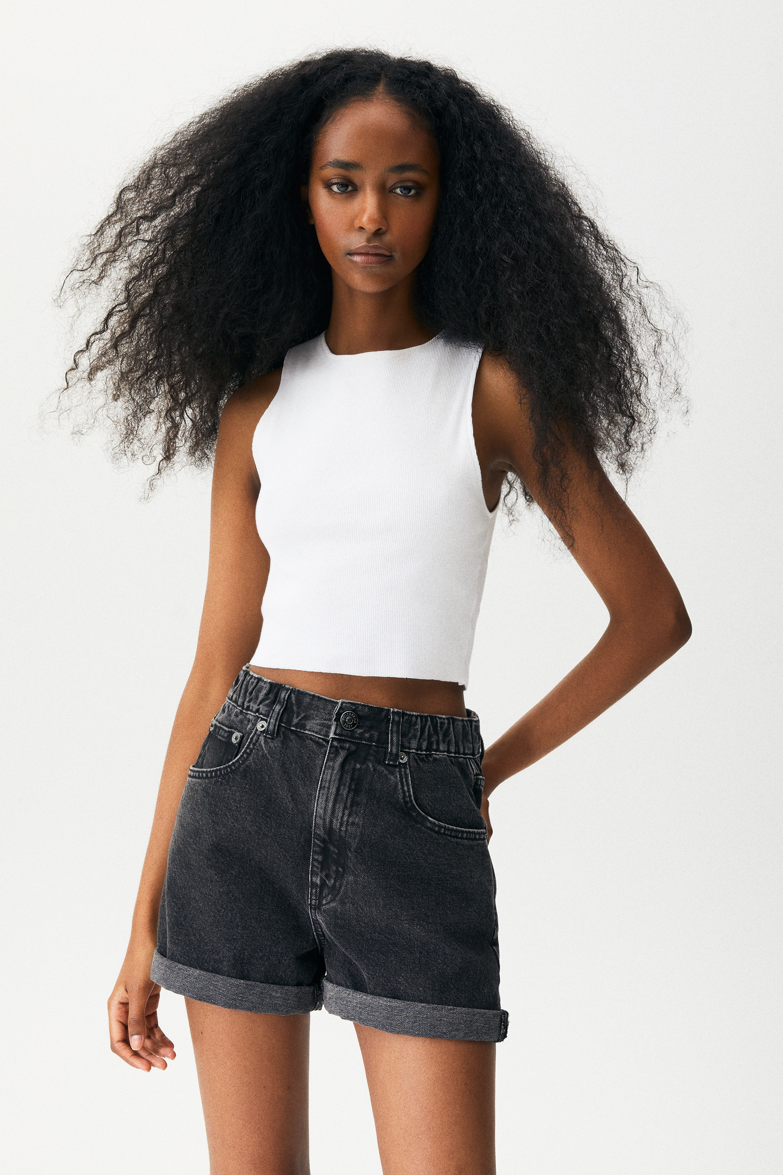 elastic denim shorts