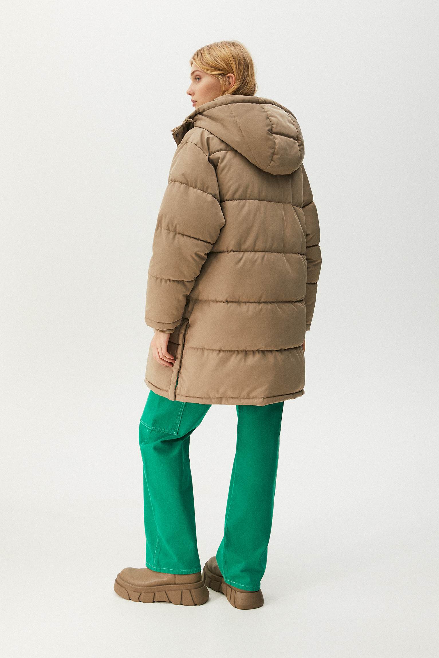 pull&bear puffer jacket in black