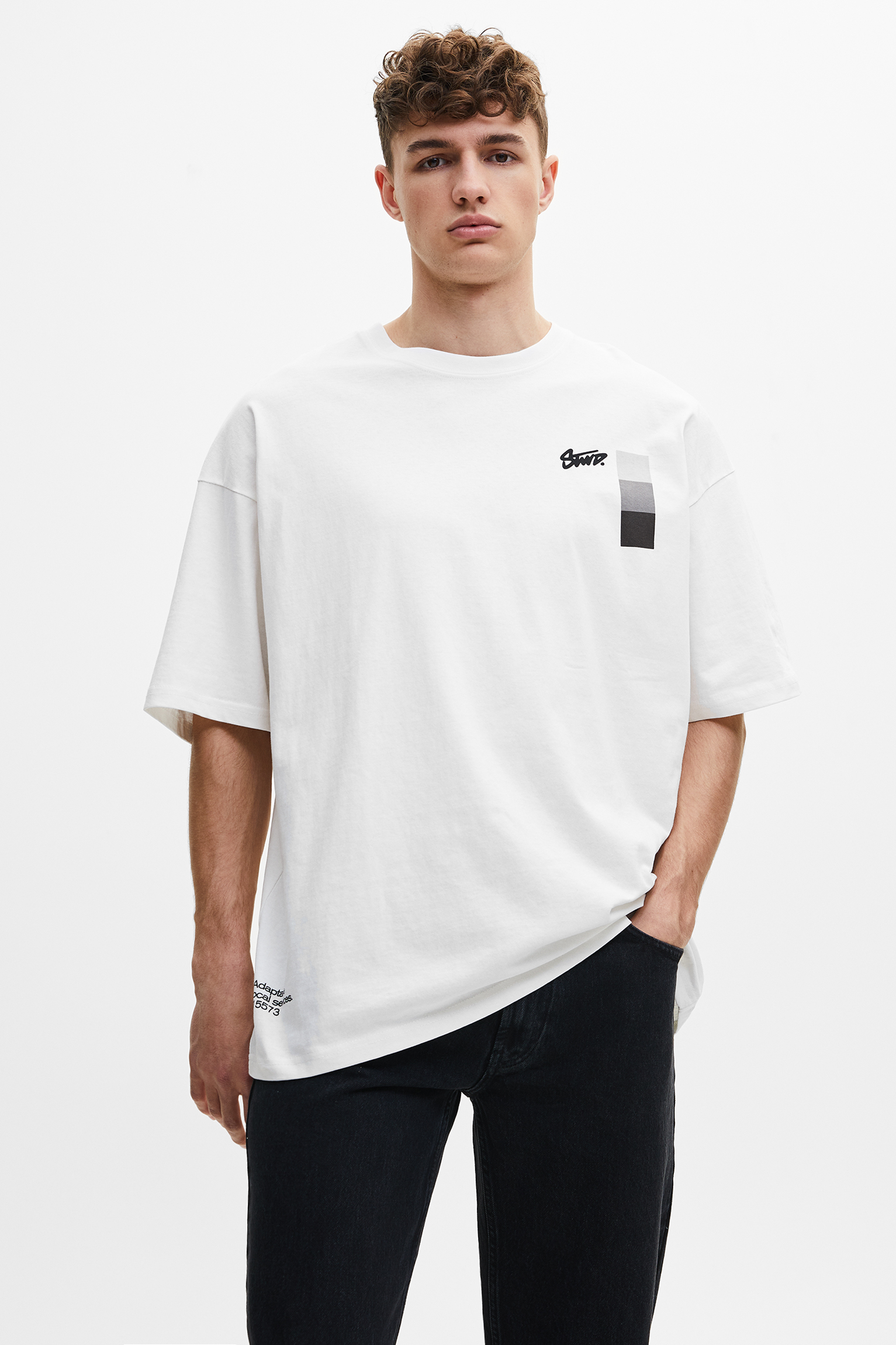 Playera blanca con ilustración STWD - PULL\u0026BEAR