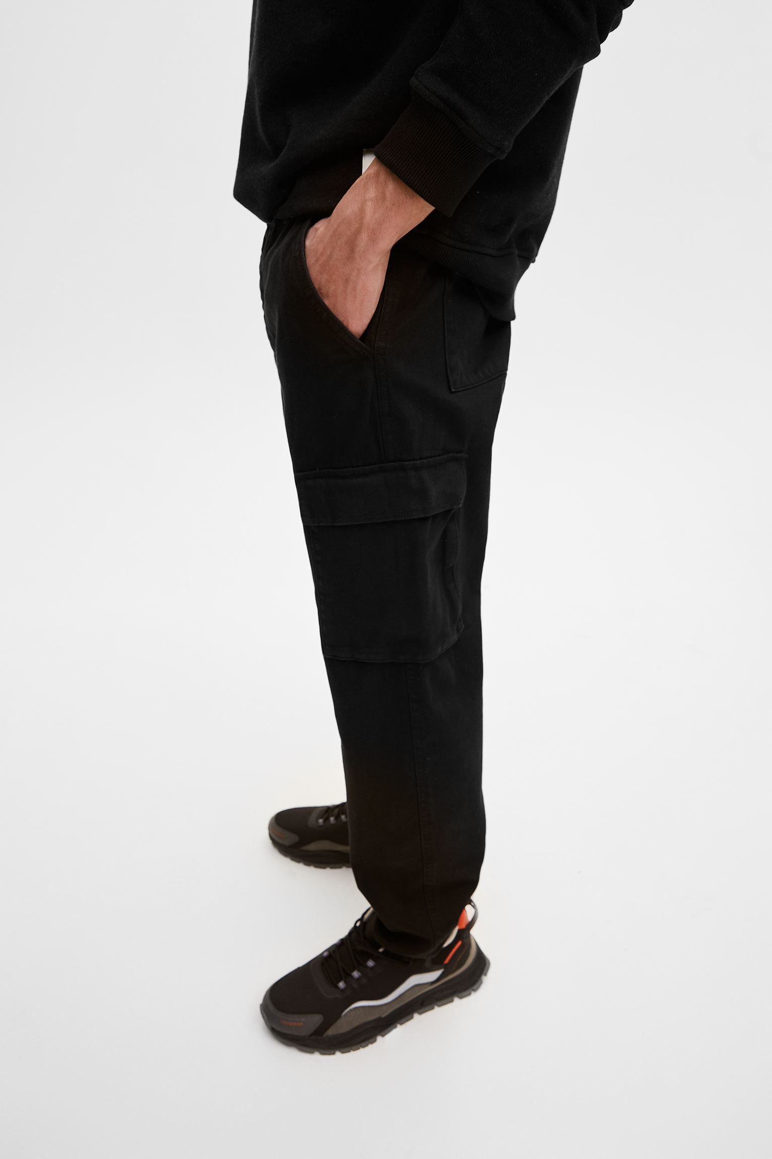 Pantalón cargo bolsillos básico - PULL\u0026BEAR