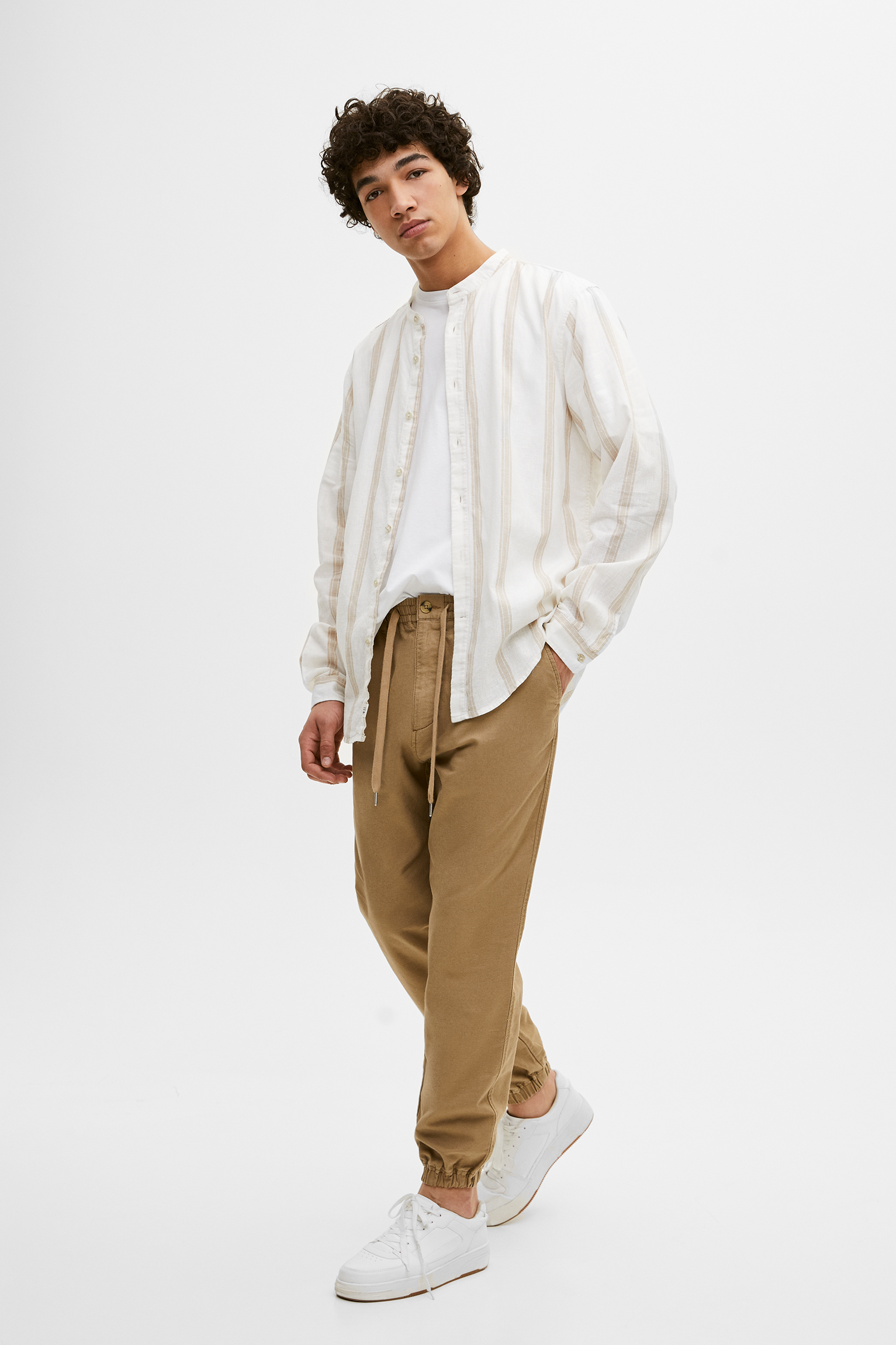 Pantalón jogger lino color - PULL\u0026BEAR