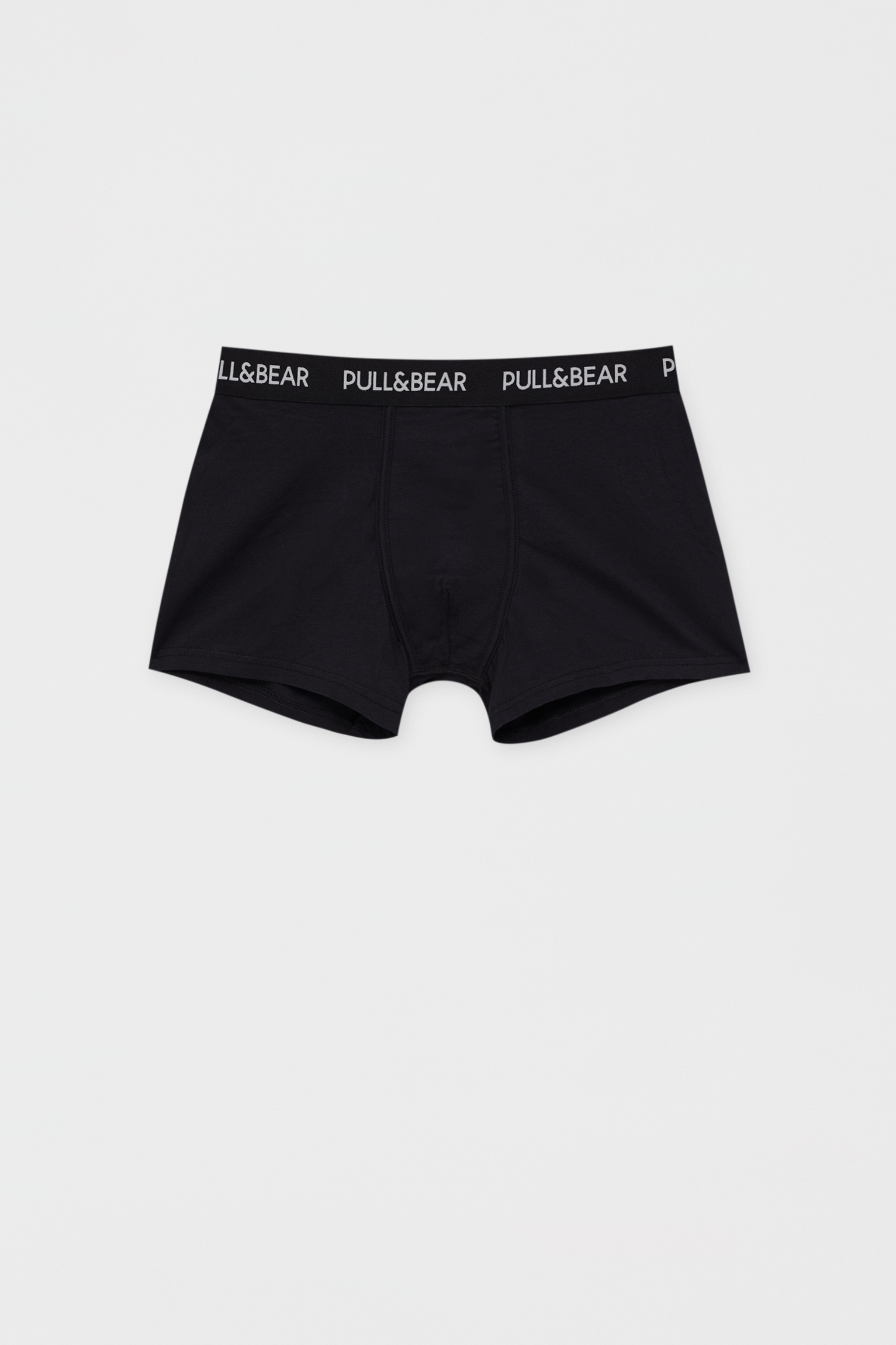 pull and bear balenciaga
