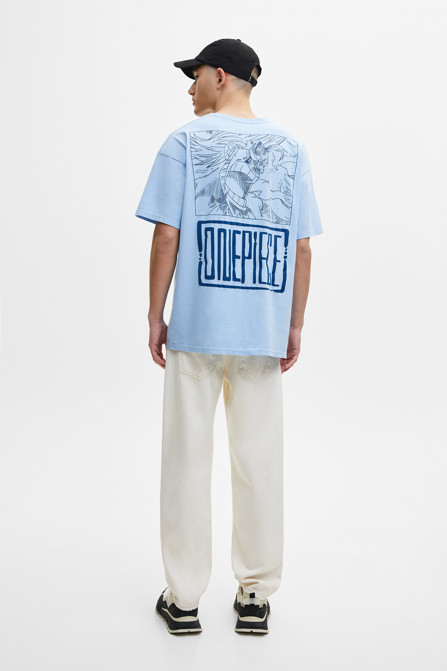 Camiseta One Piece azul - PULL\u0026BEAR