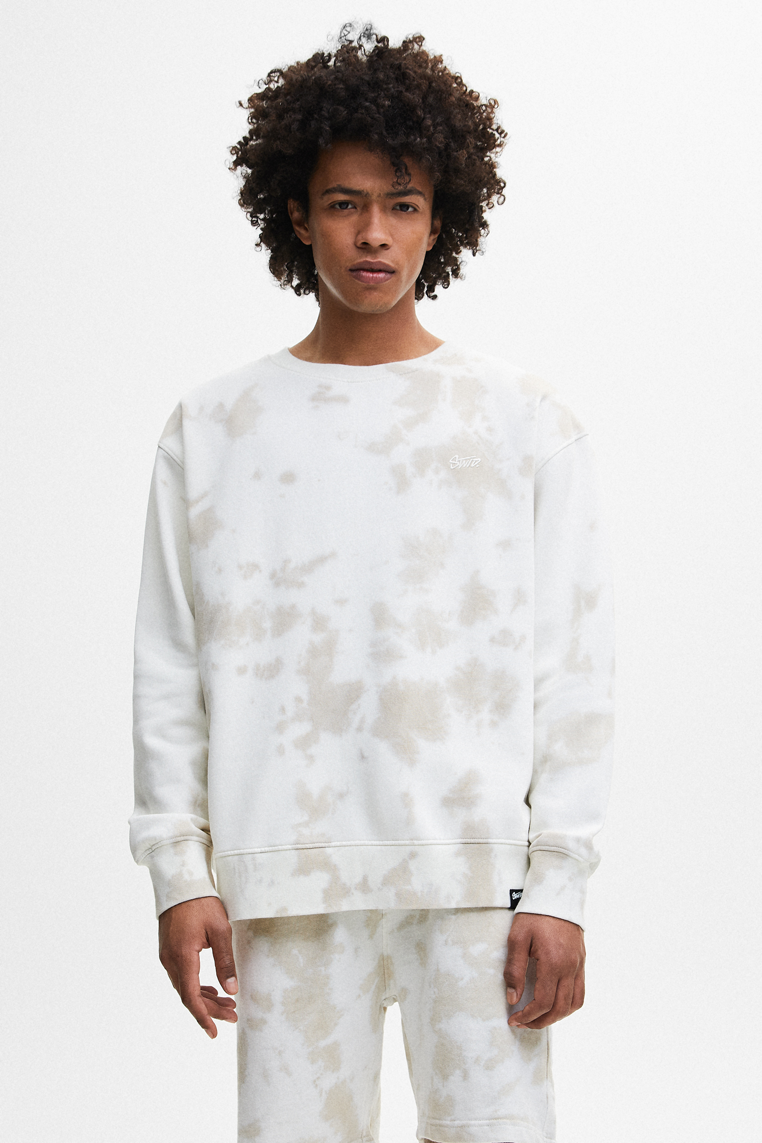 pull and bear tie dye sweatshirt