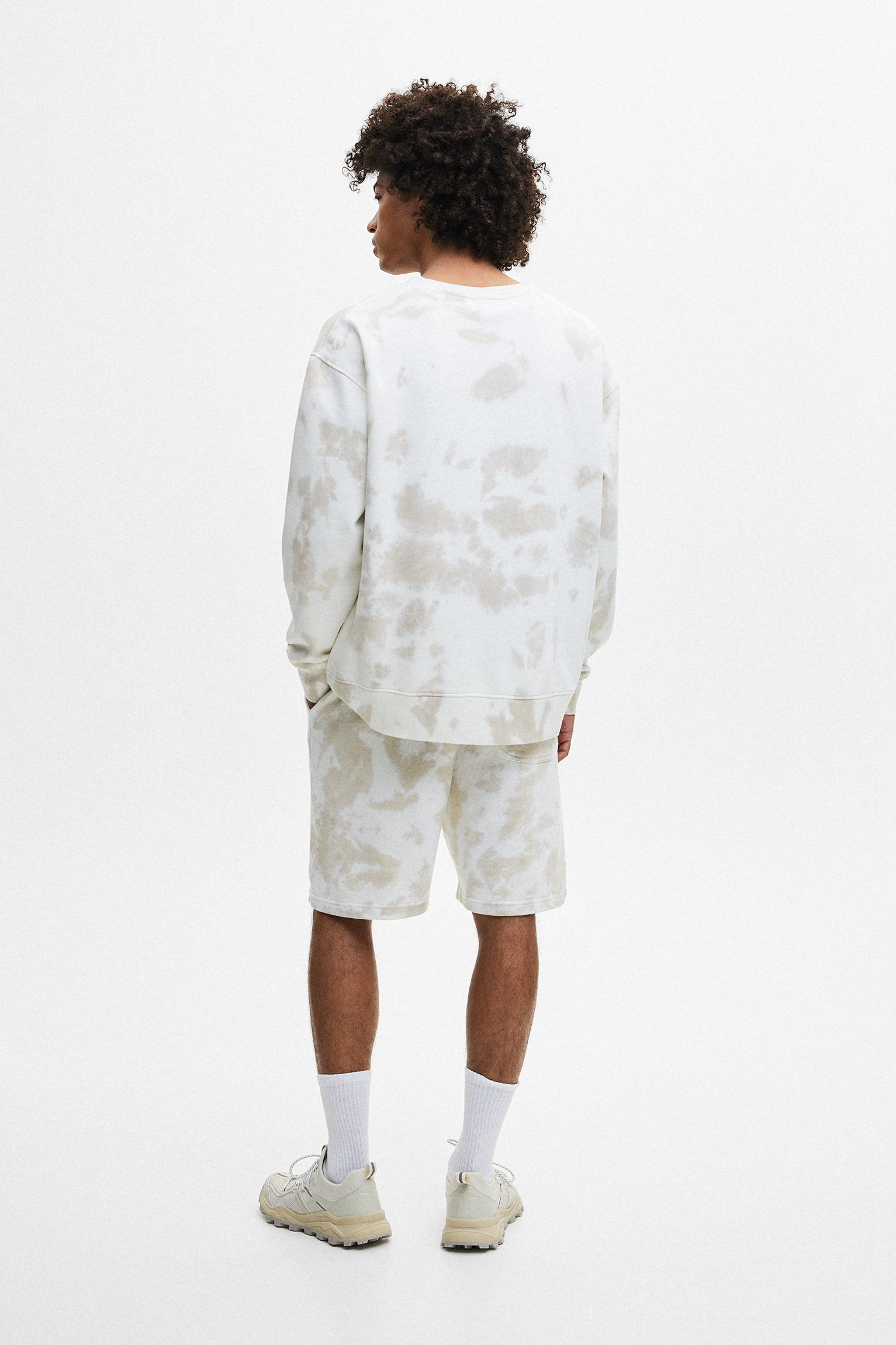 Sudadera tie-dye manga larga - PULL\u0026BEAR