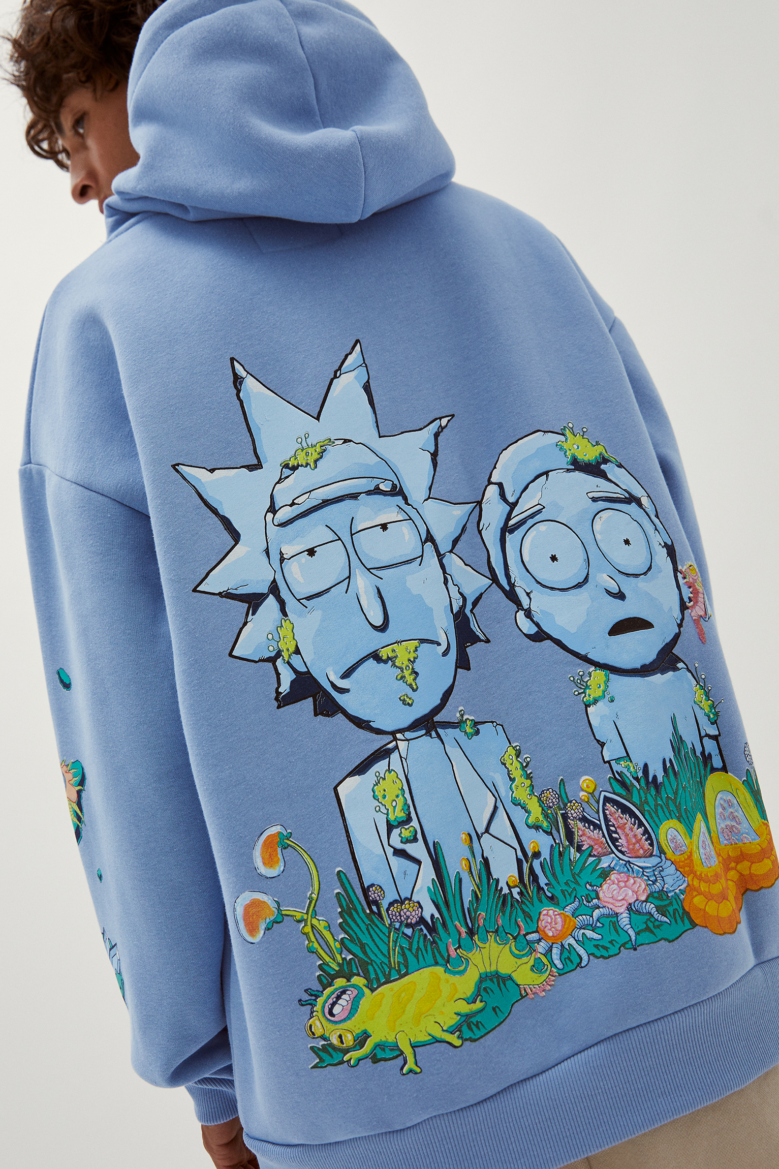 pullover rick and morty