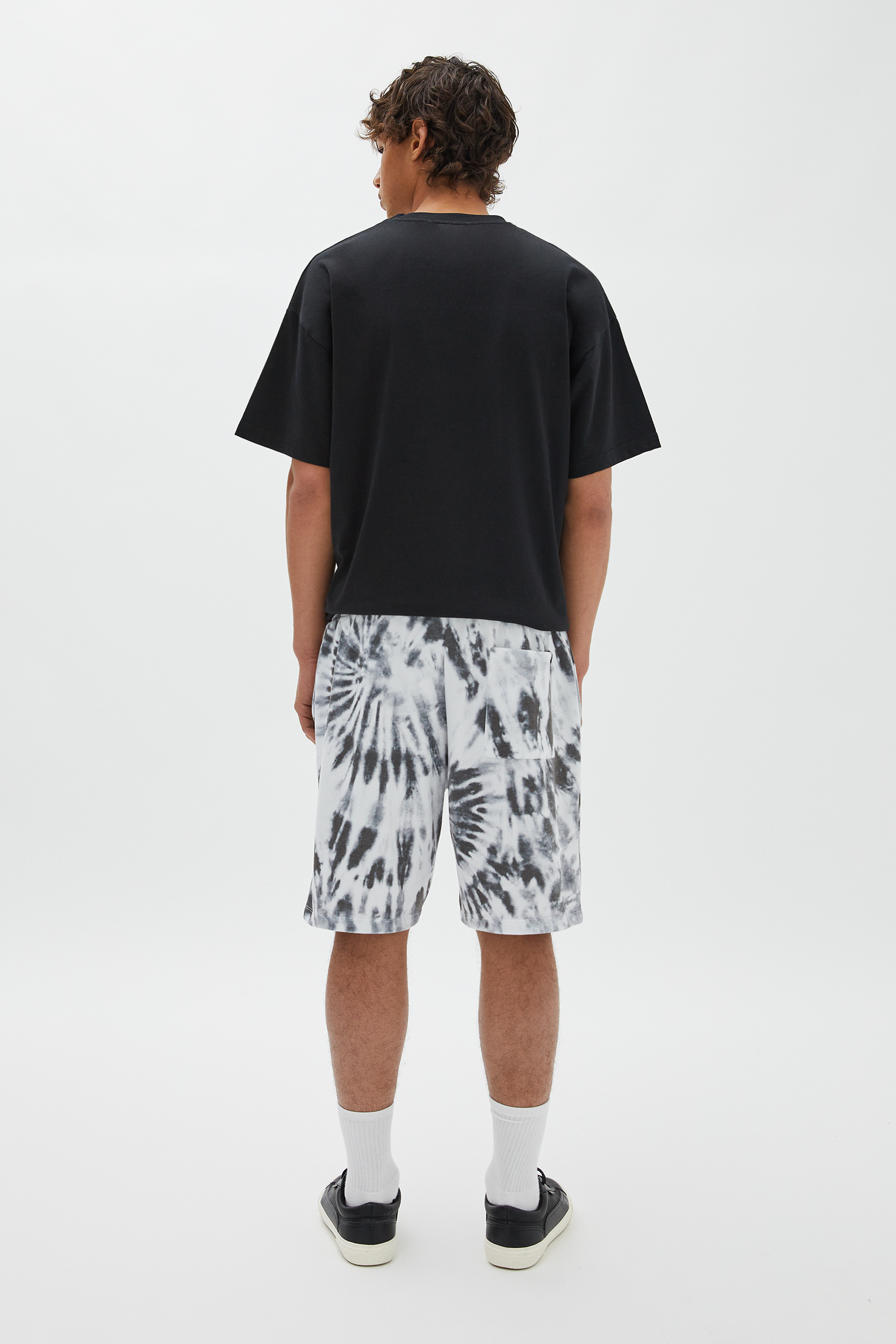 denim shorts converse