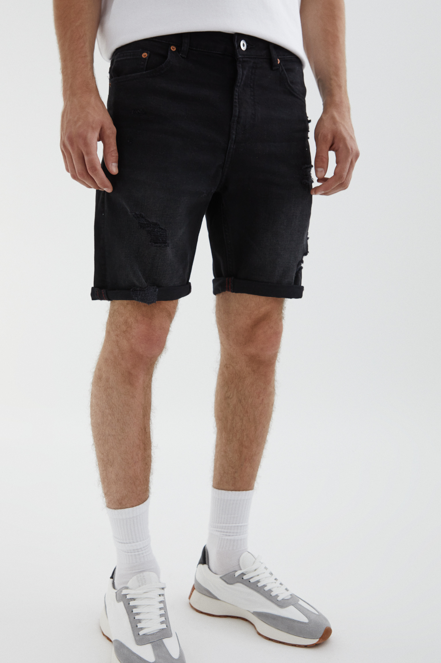 Bermuda vaquera negra slim fit - PULL\u0026BEAR