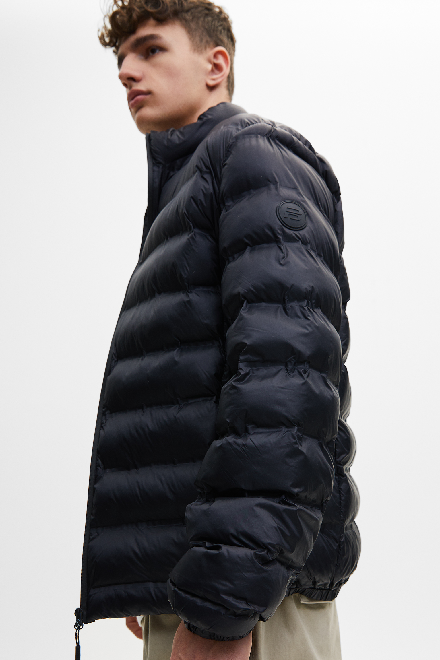 pull and bear lightweight puffer jacket