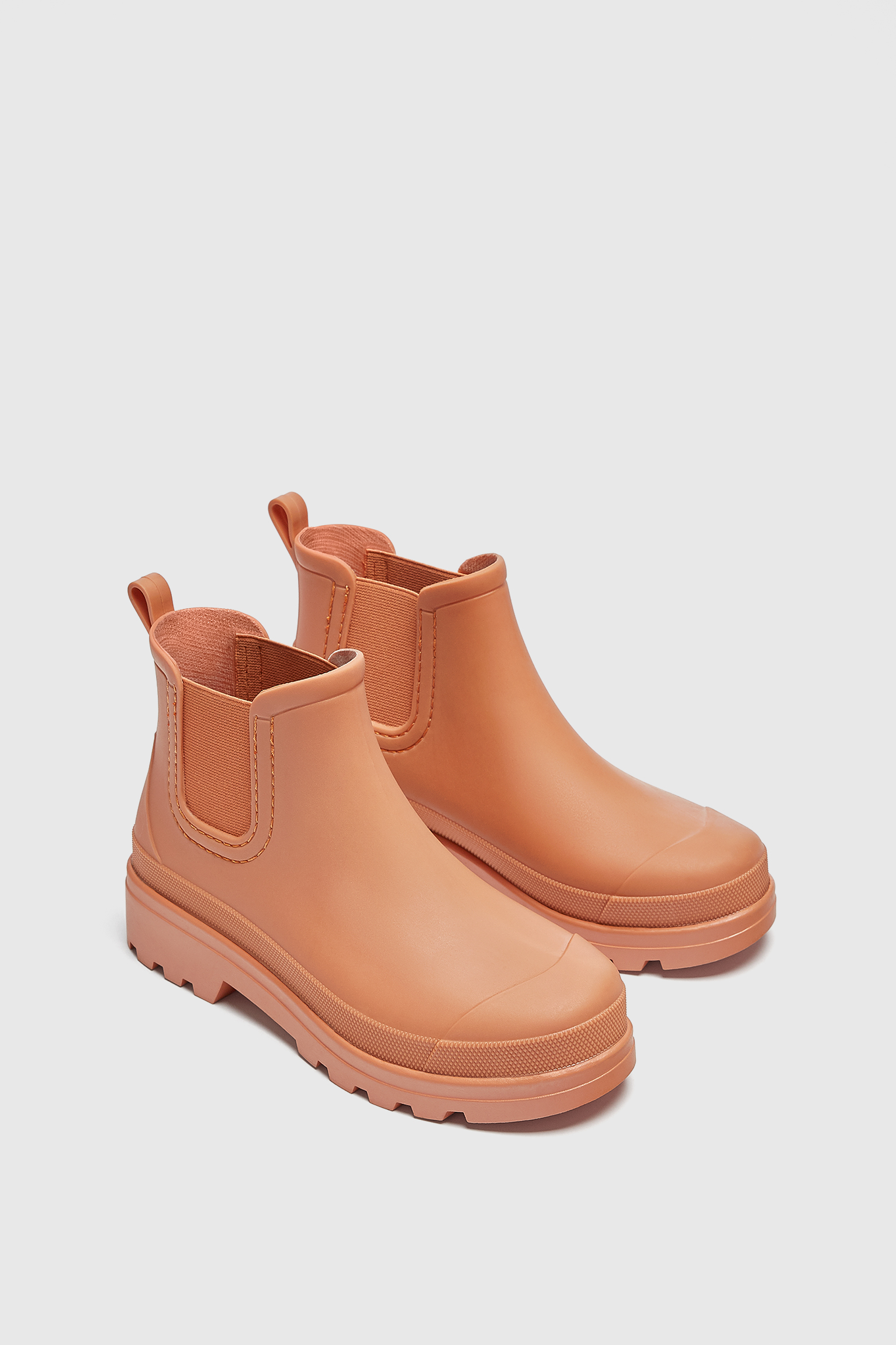 Botín plano engomado - PULL\u0026BEAR