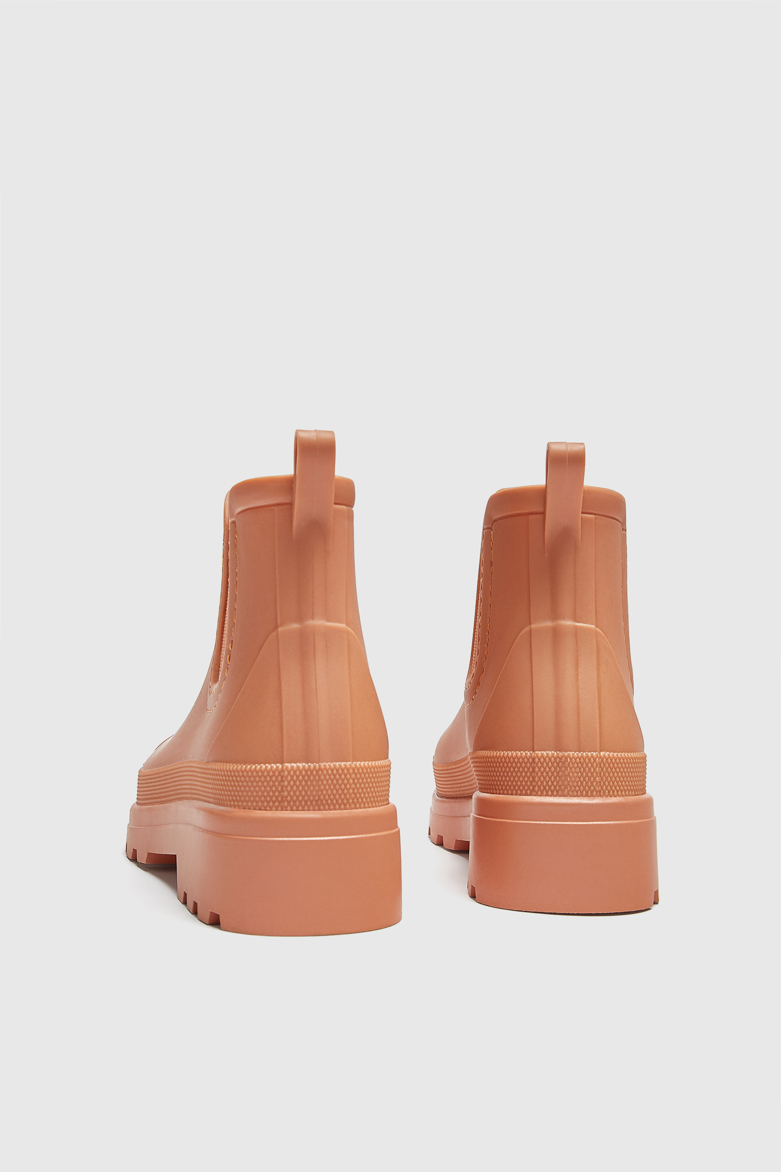 Botín plano engomado - PULL\u0026BEAR