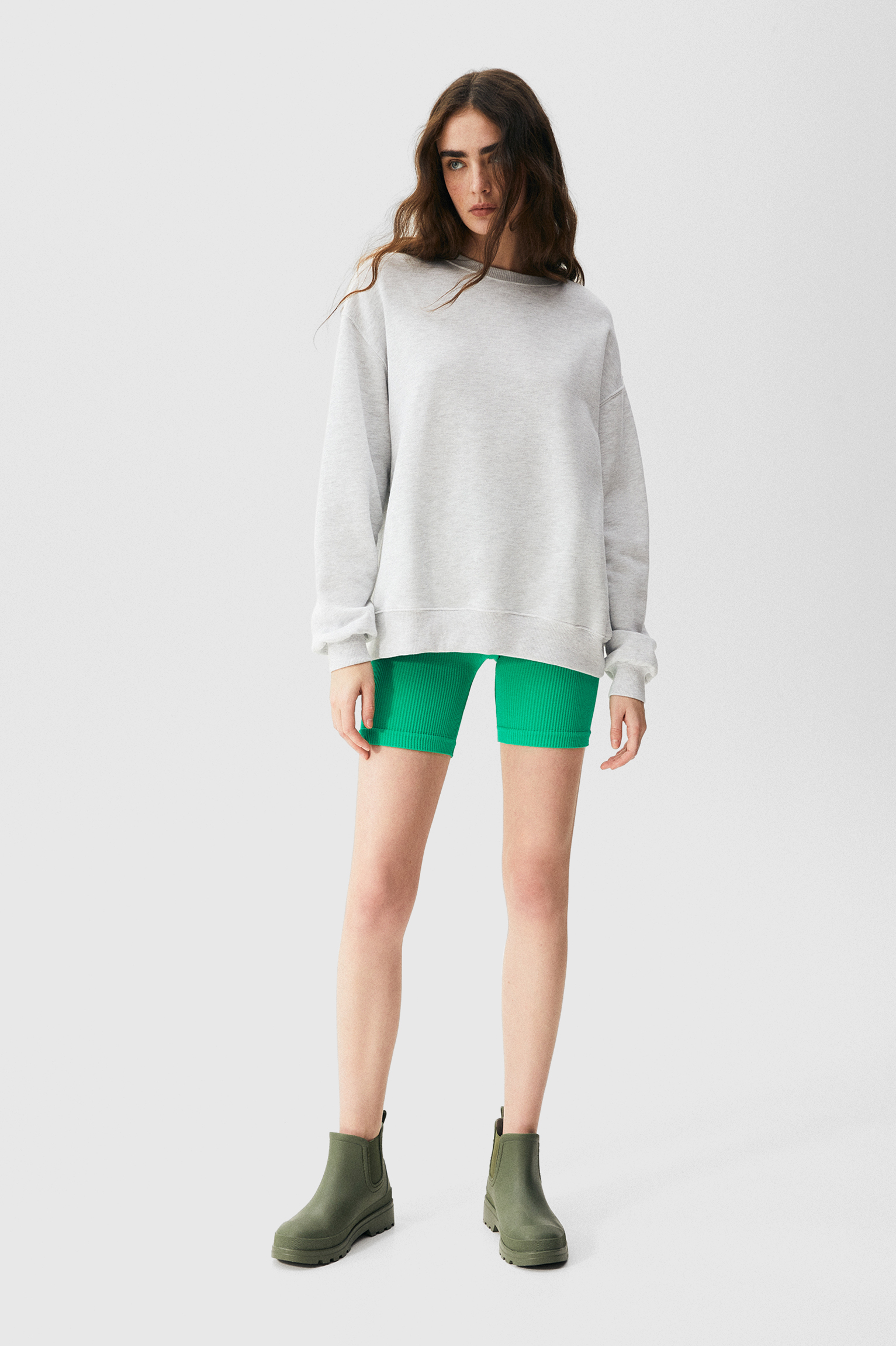 Botín plano engomado - PULL\u0026BEAR
