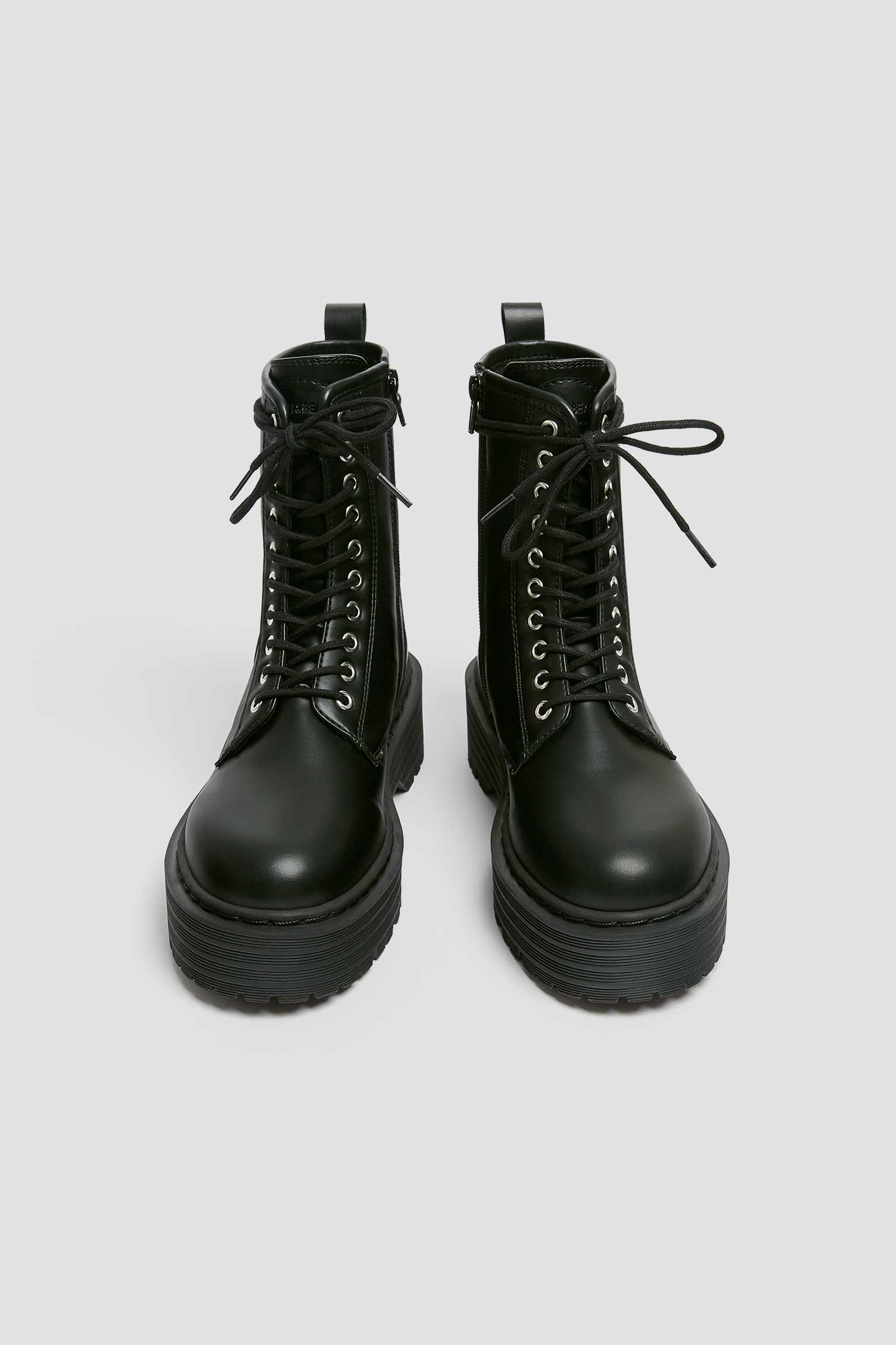 Botín piso relieve | Botas y botines PULL\u0026BEAR Mujer - Thecampingcentral