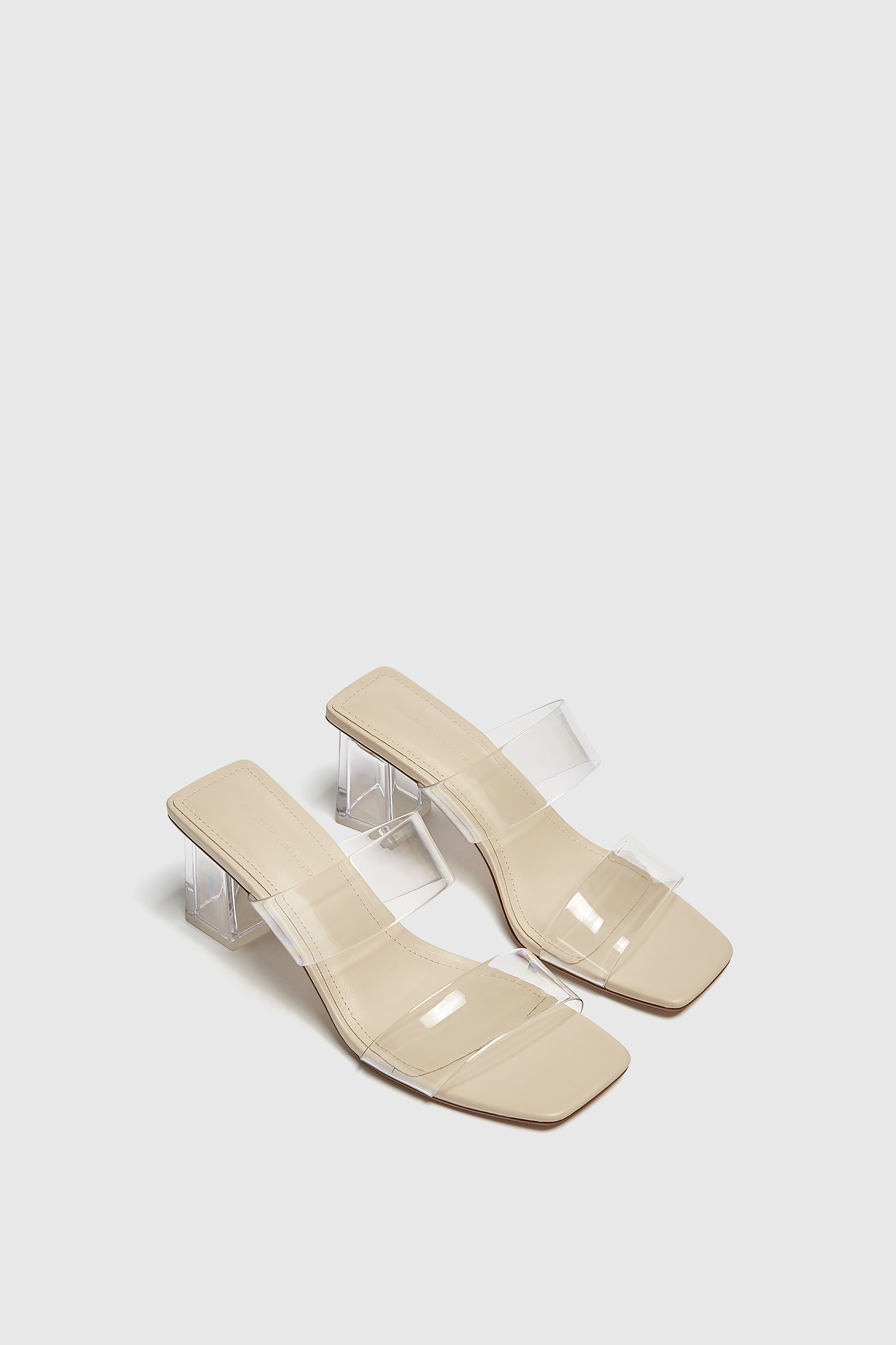 Sandalia tacón vinilo - PULL\u0026BEAR