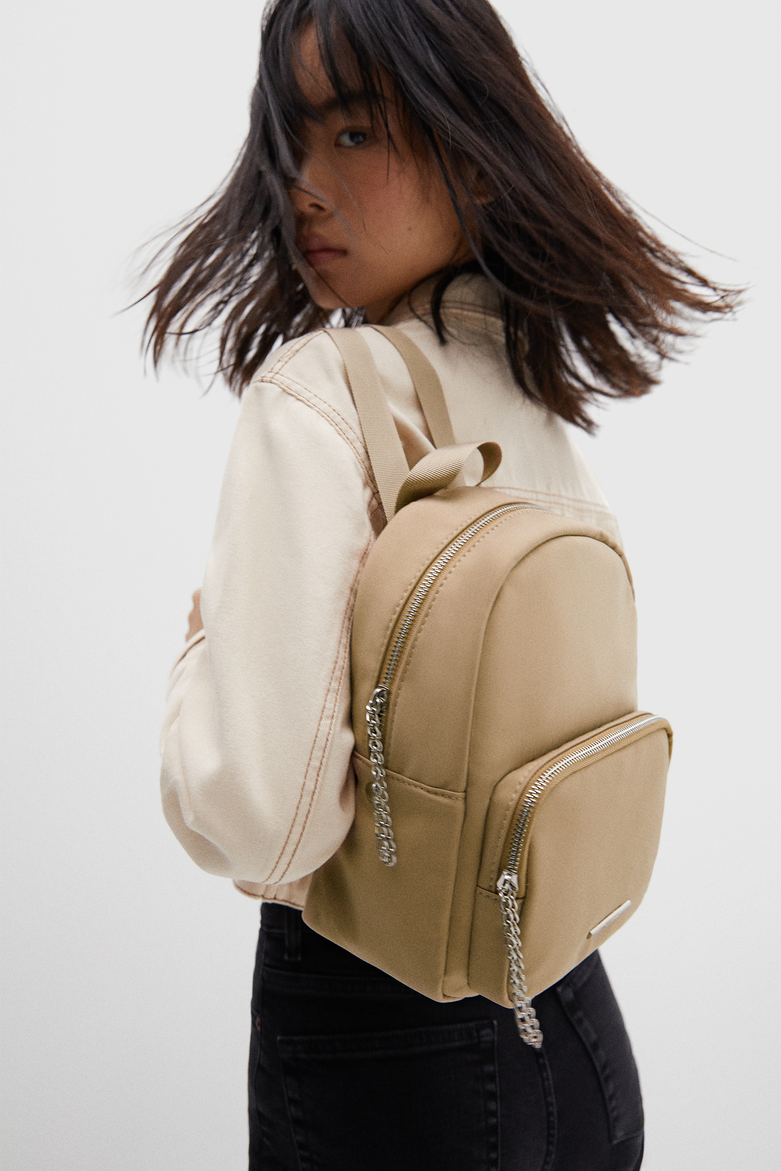 mini backpack pull and bear