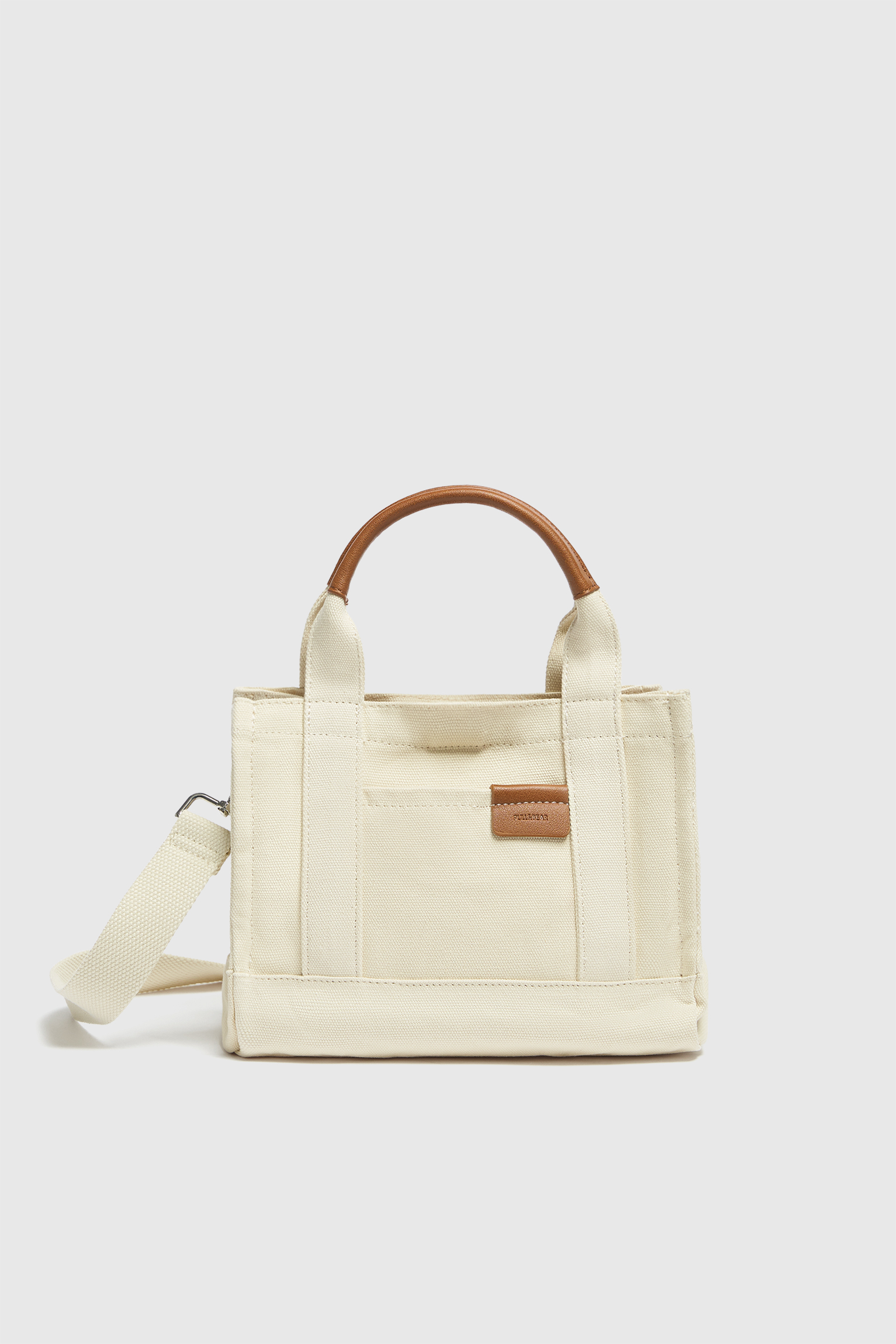 Bandolera detalle contraste - PULL\u0026BEAR