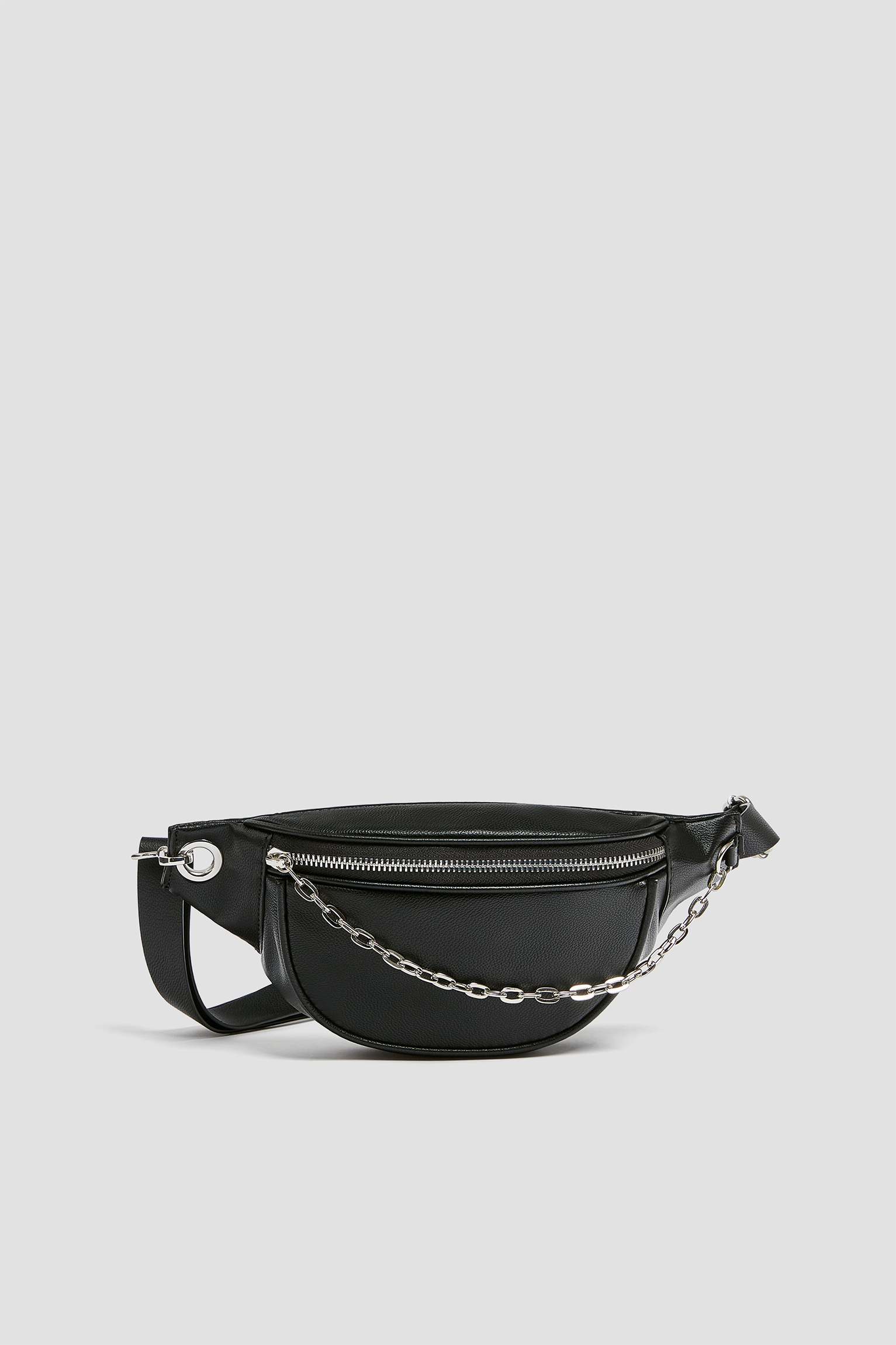Cangurera detalle cadena - PULL\u0026BEAR