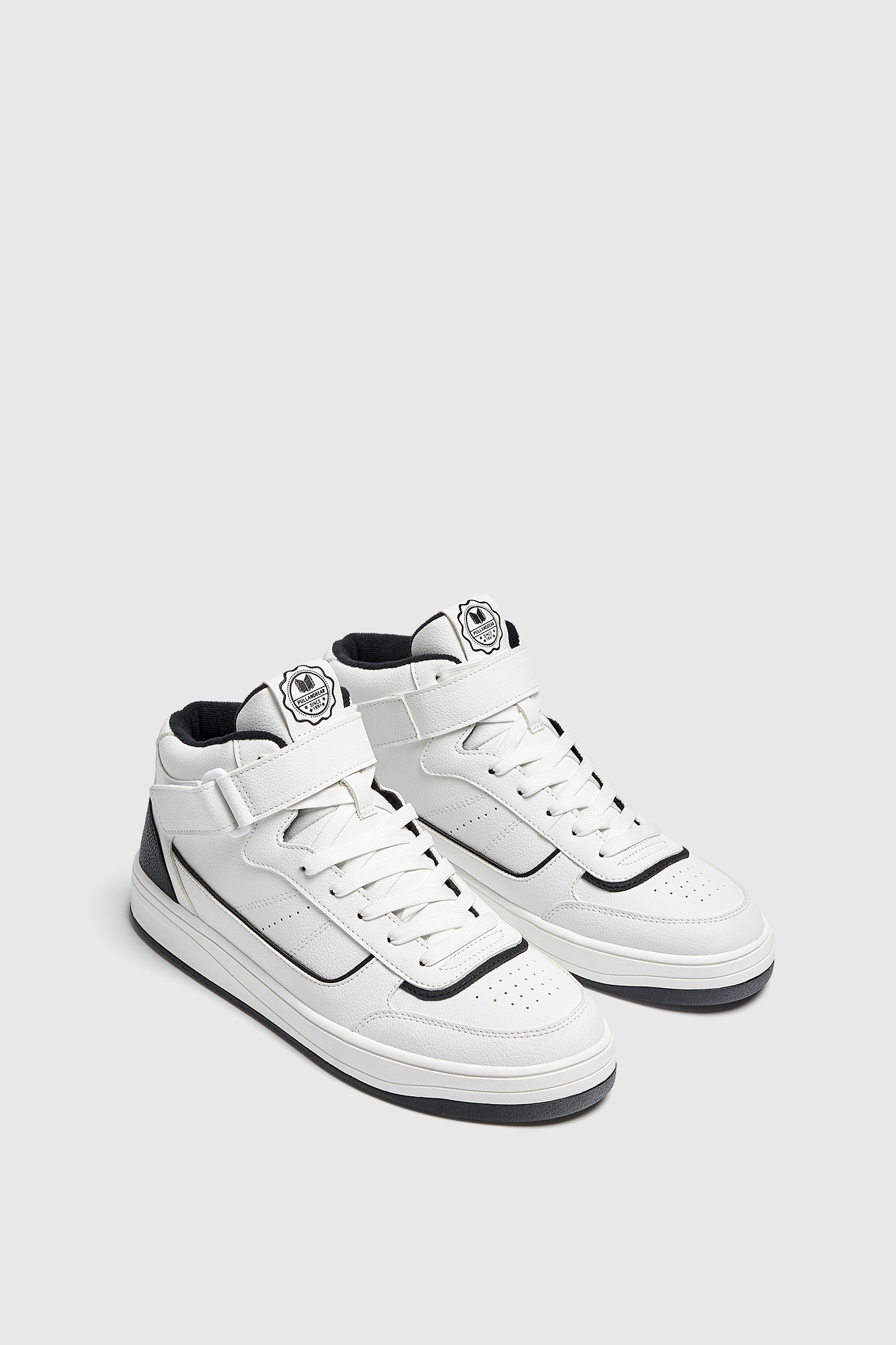 nike hook and loop shoes