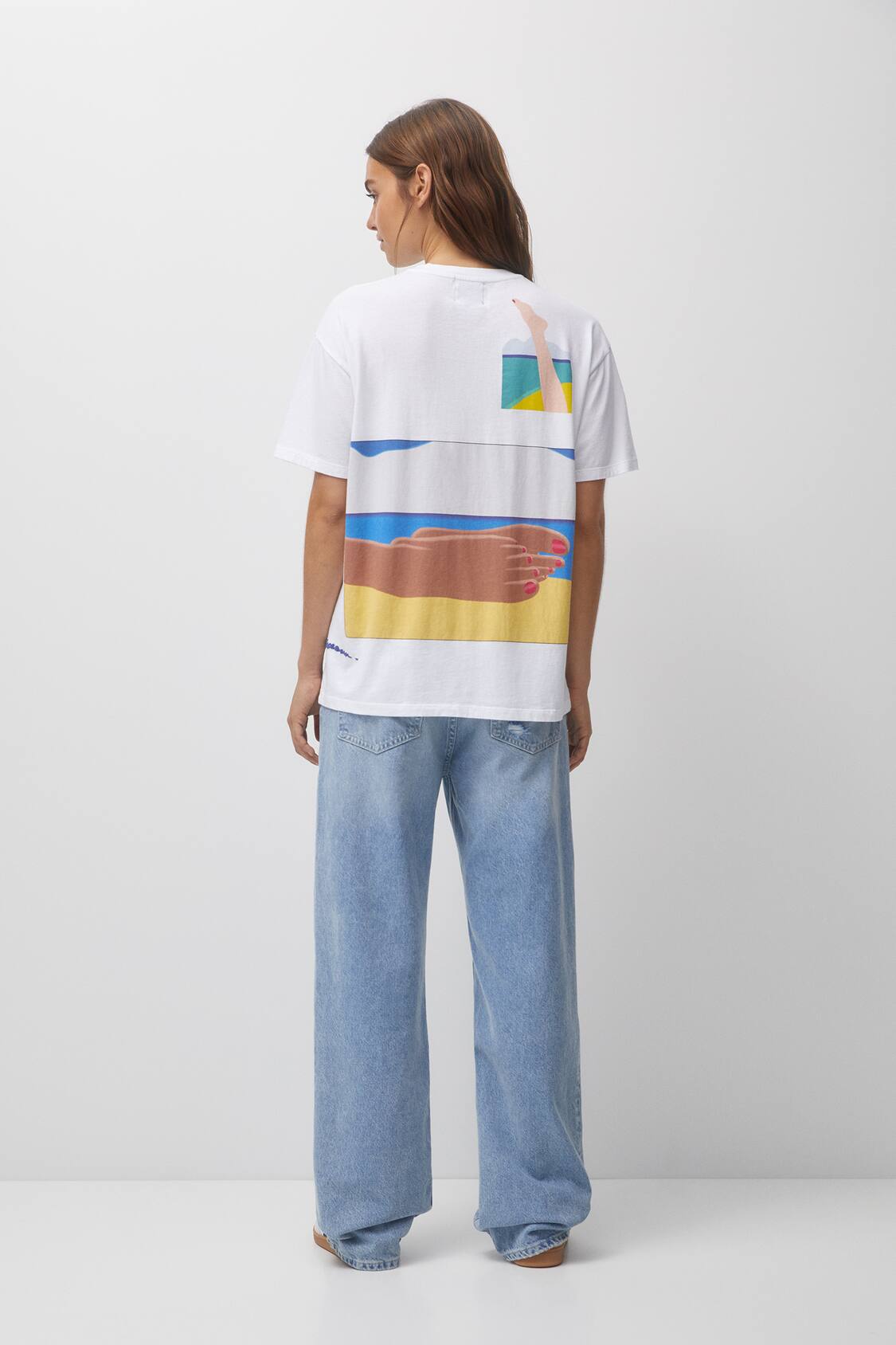 Pull&Bear Women's' White Tom Wesselman Graphic T-Shirt