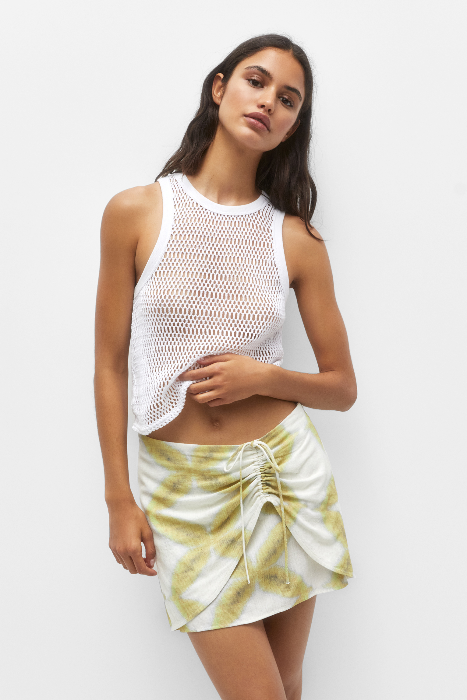 Printed mini skirt with gathered detail - pull&bear