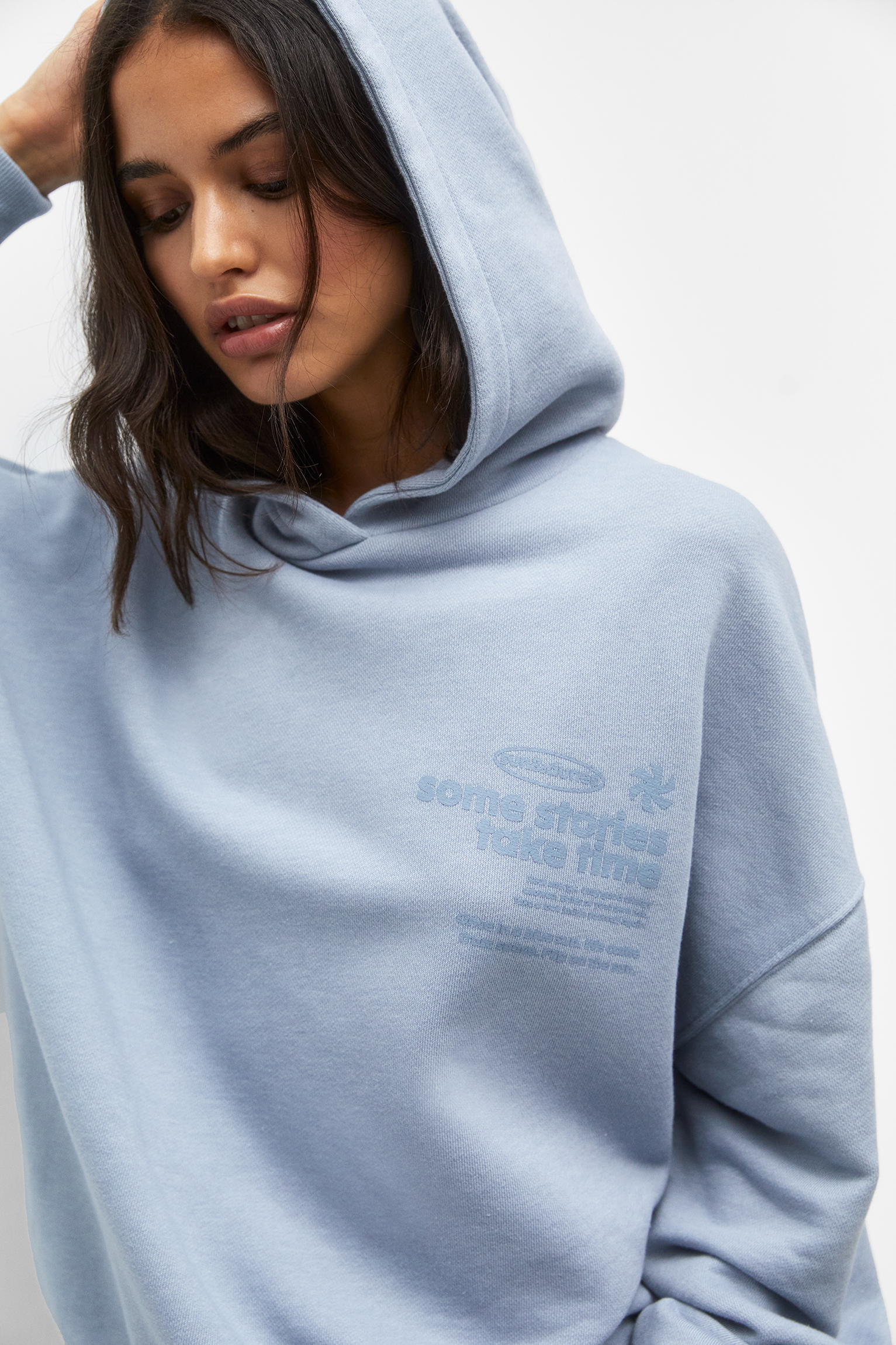 Oversized hoodie with a slogan - pull&bear