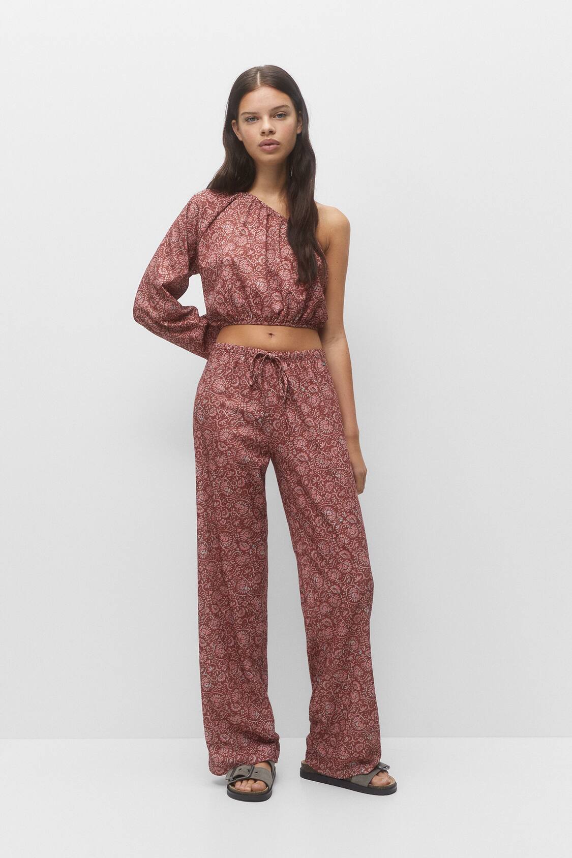 Loose-fitting trousers with print - PULL&BEAR