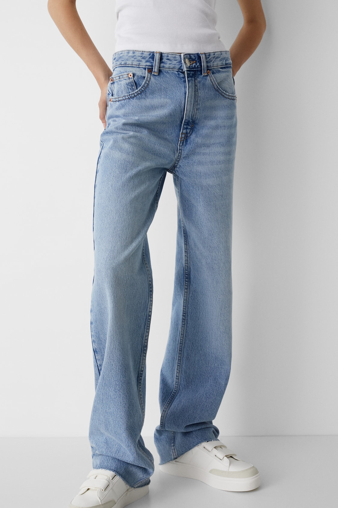 Straight-leg high-rise jeans - pull&bear