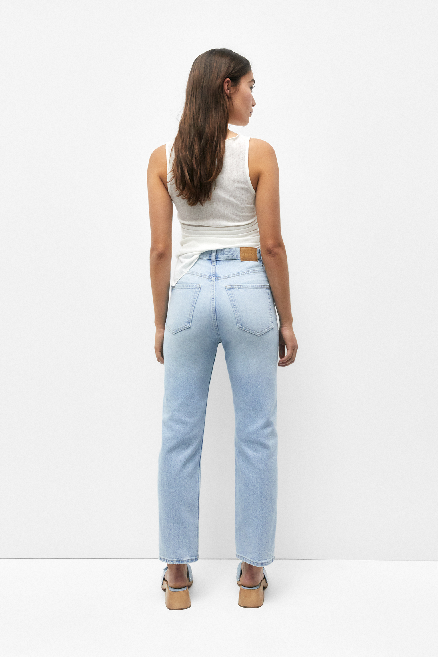 Straight-leg high-rise jeans