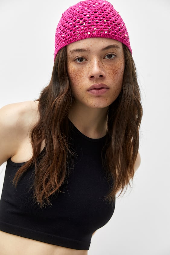 Check Out The Latest In Women'S Hats And Beanies | Pull&Bear
