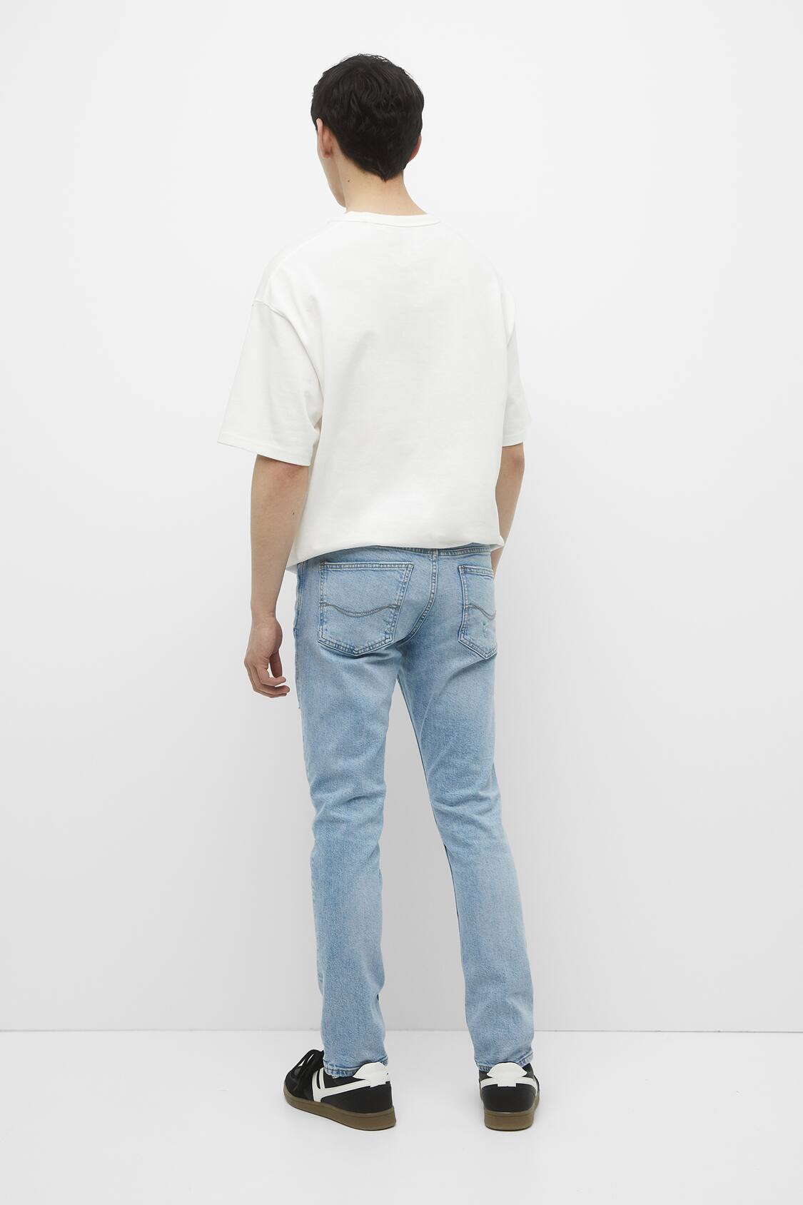 Faded baggy jeans - Jeans - Sandro-paris.com