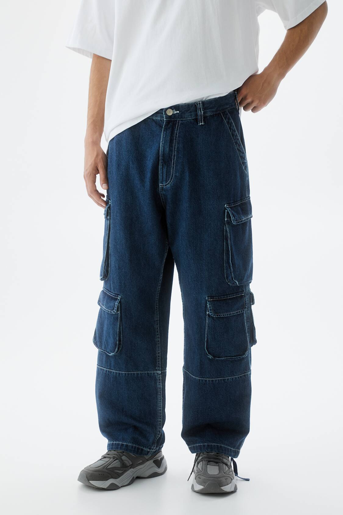 Multi-pocket cargo jeans - PULL&BEAR